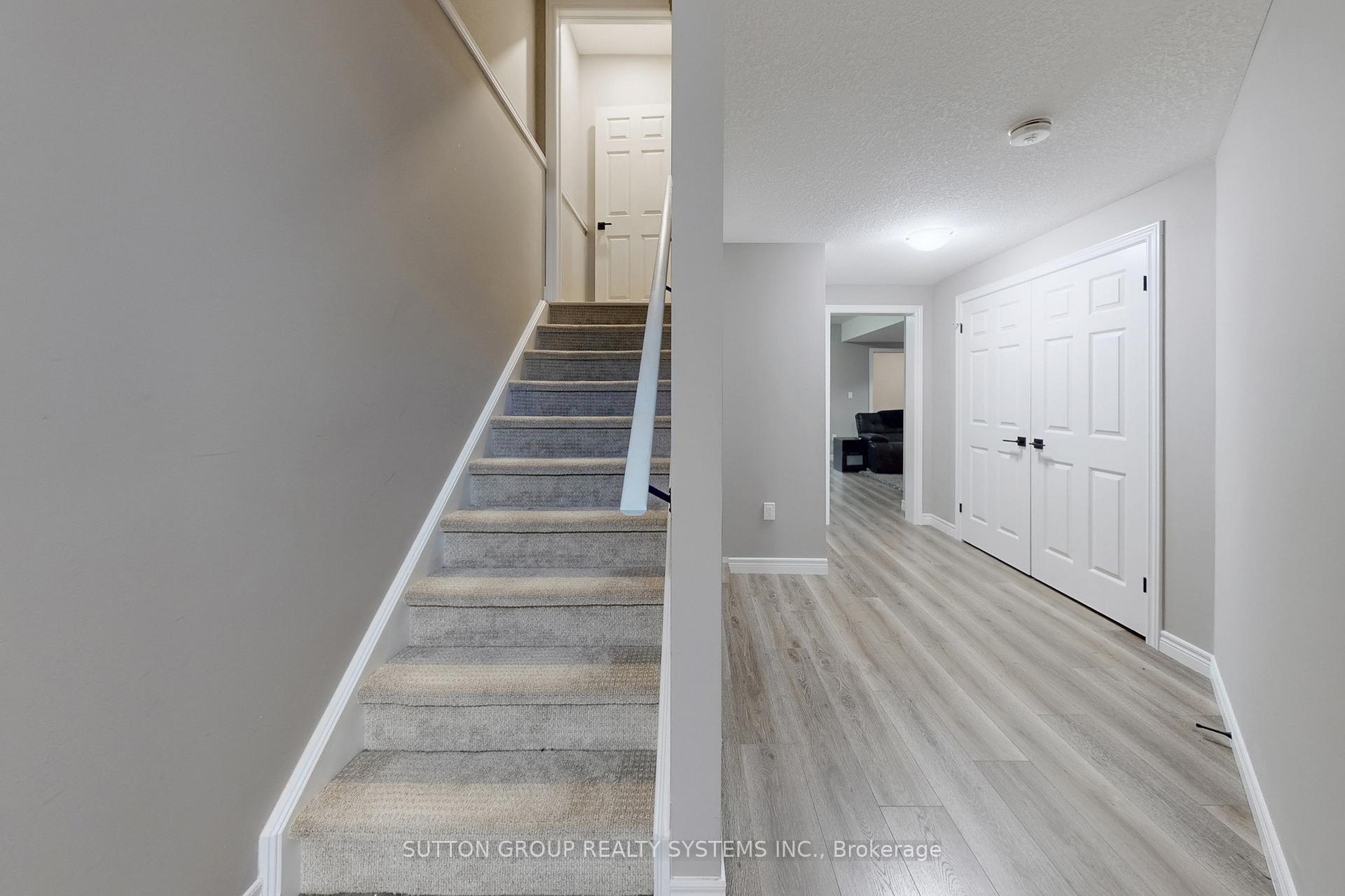Photo 31 of 621 Florencedale Crescent, Kitchener — HOMEH