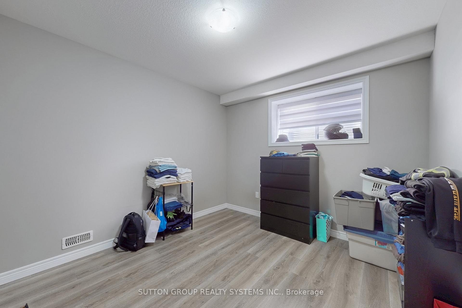 Photo 38 of 621 Florencedale Crescent, Kitchener — HOMEH
