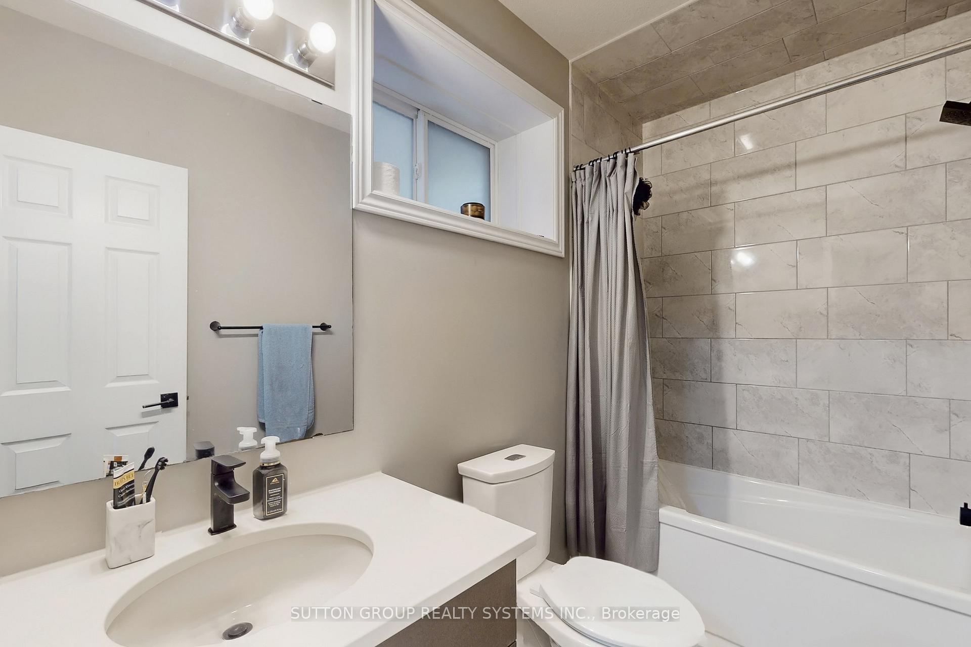 Photo 40 of 621 Florencedale Crescent, Kitchener — HOMEH
