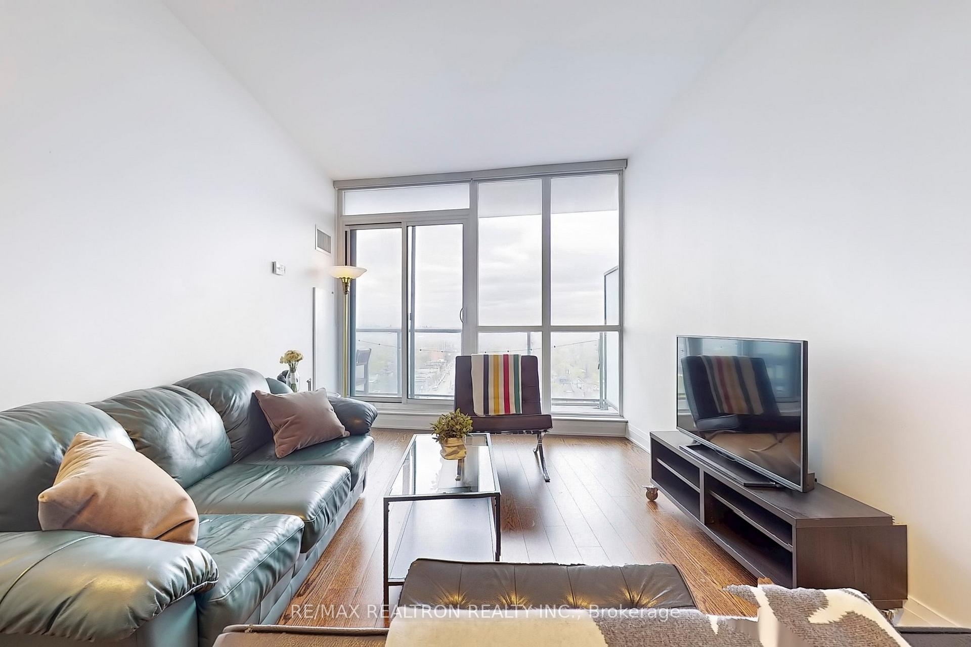 Photo 3 of Unit 1701, 530 St Clair Avenue W, Toronto, Humewood-Cedarvale — HOMEH