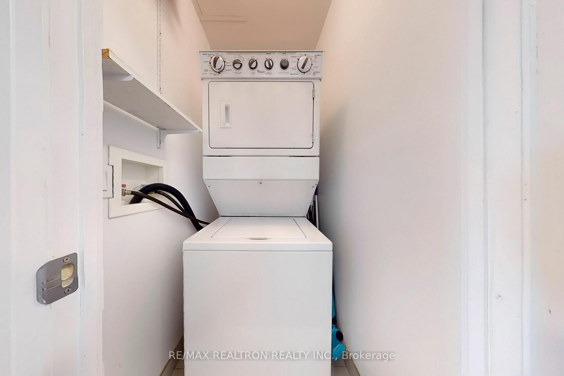 Photo 9 of Unit 1701, 530 St Clair Avenue W, Toronto, Humewood-Cedarvale — HOMEH