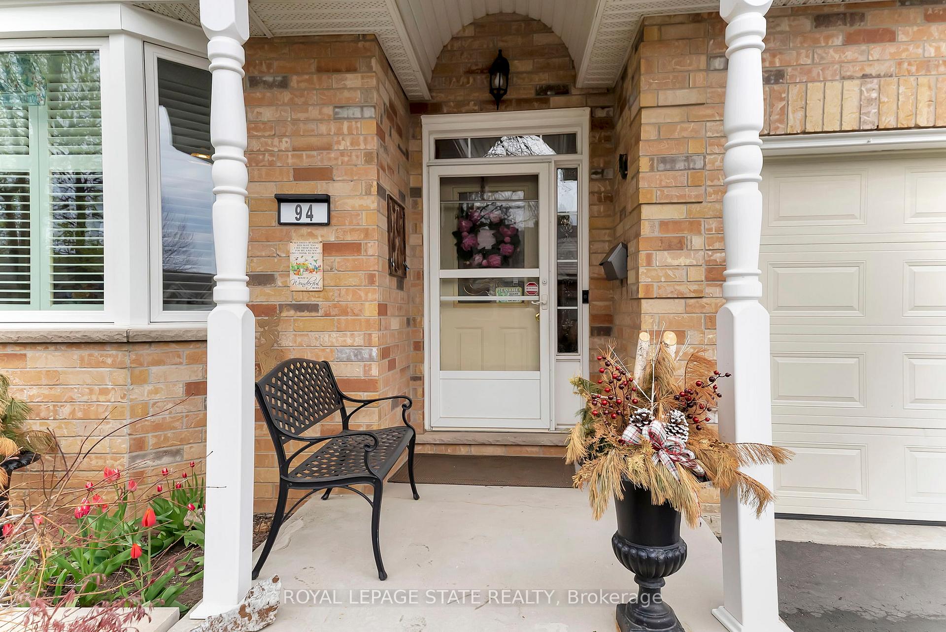 Photo 4 of 94 Sandollar Drive, Hamilton, Rural Glanbrook — HOMEH