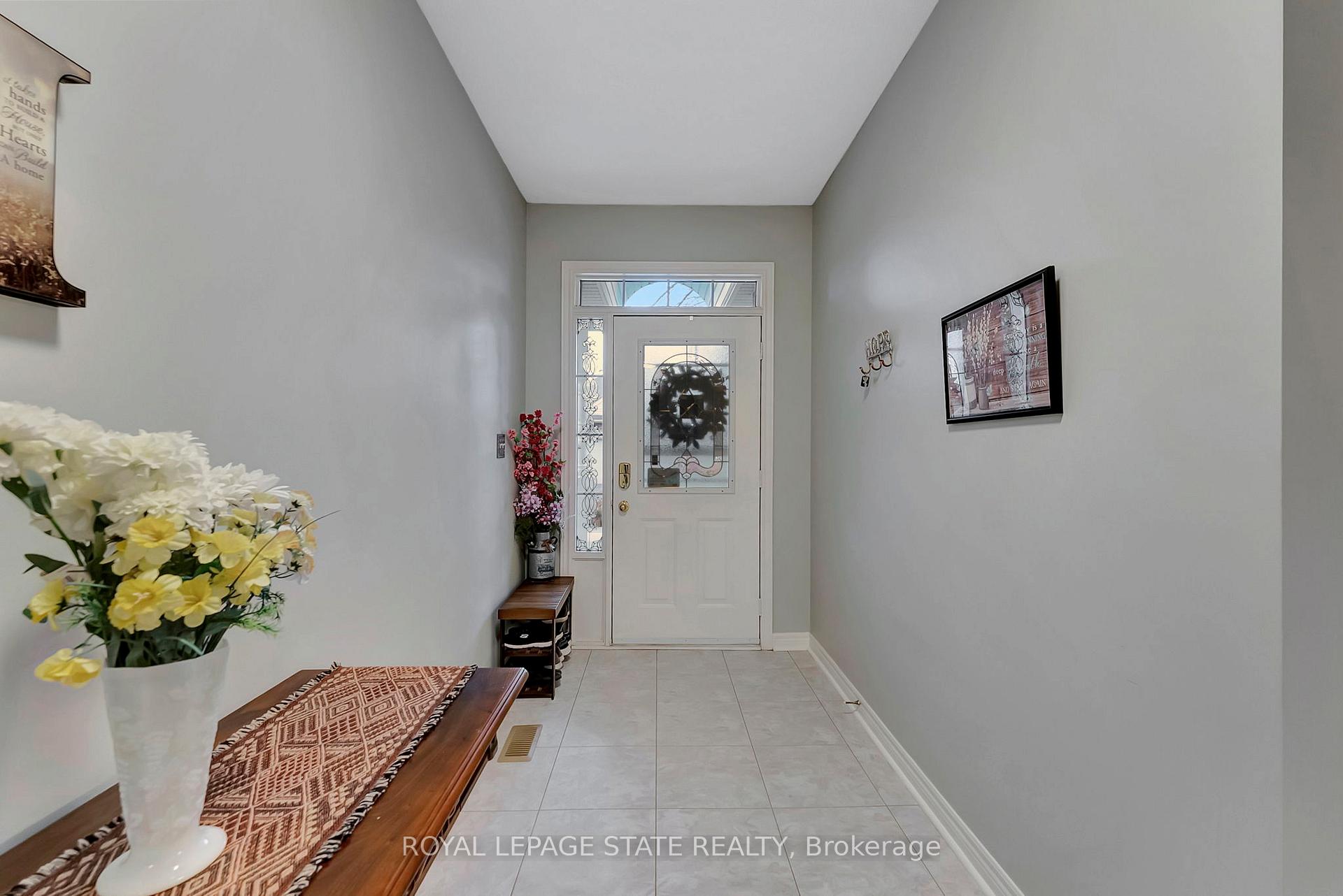Photo 5 of 94 Sandollar Drive, Hamilton, Rural Glanbrook — HOMEH