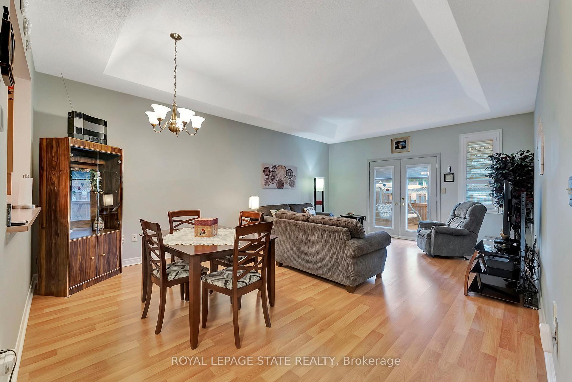 Photo 6 of 94 Sandollar Drive, Hamilton, Rural Glanbrook — HOMEH