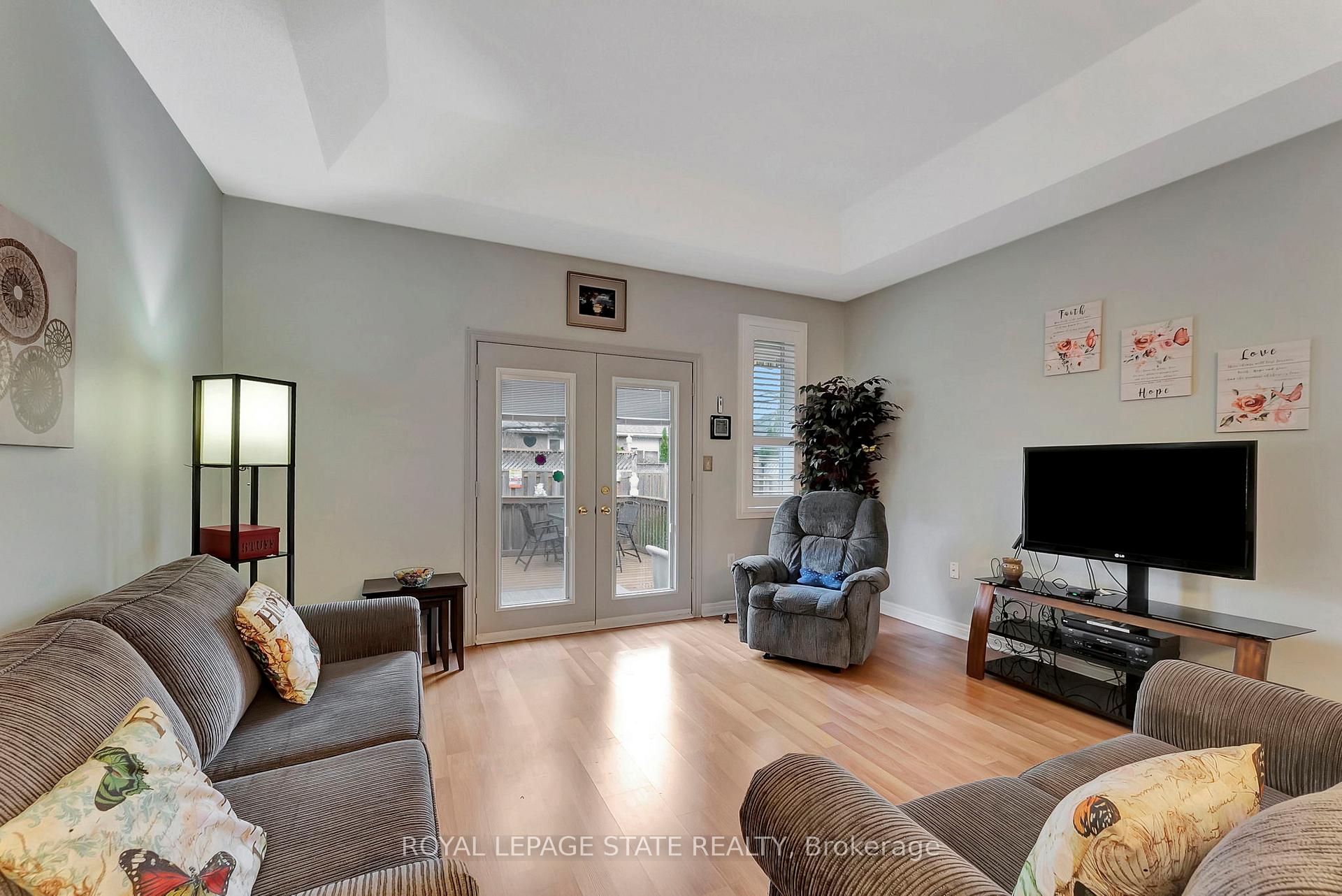 Photo 15 of 94 Sandollar Drive, Hamilton, Rural Glanbrook — HOMEH