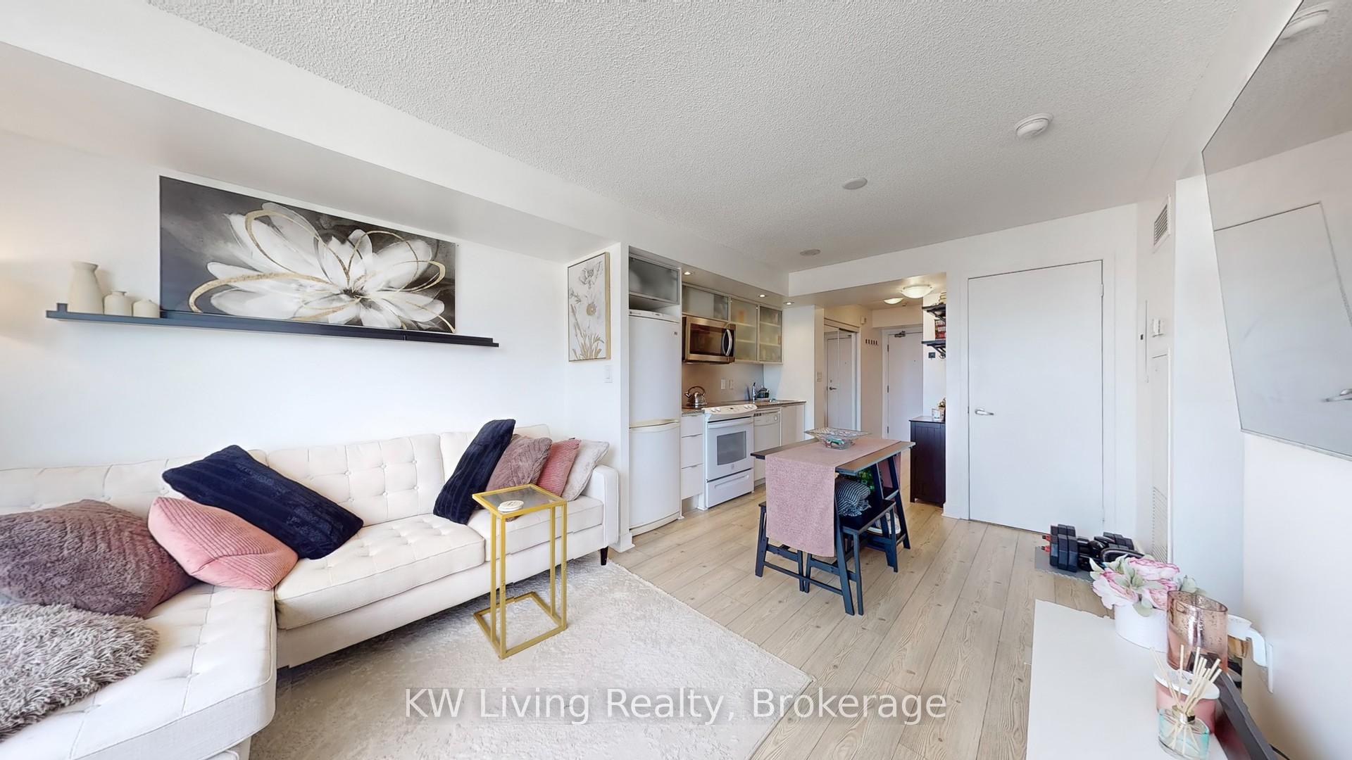 Photo 6 of Unit 1701, 25 Telegram Mews, Toronto, Waterfront Communities — HOMEH