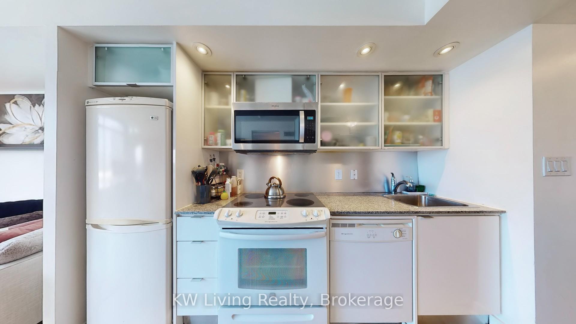 Photo 11 of Unit 1701, 25 Telegram Mews, Toronto, Waterfront Communities — HOMEH