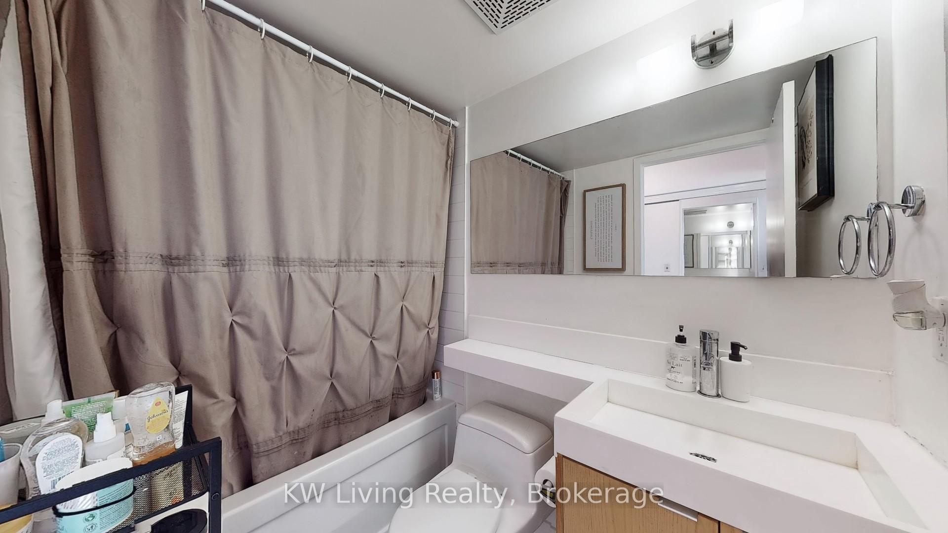 Photo 18 of Unit 1701, 25 Telegram Mews, Toronto, Waterfront Communities — HOMEH