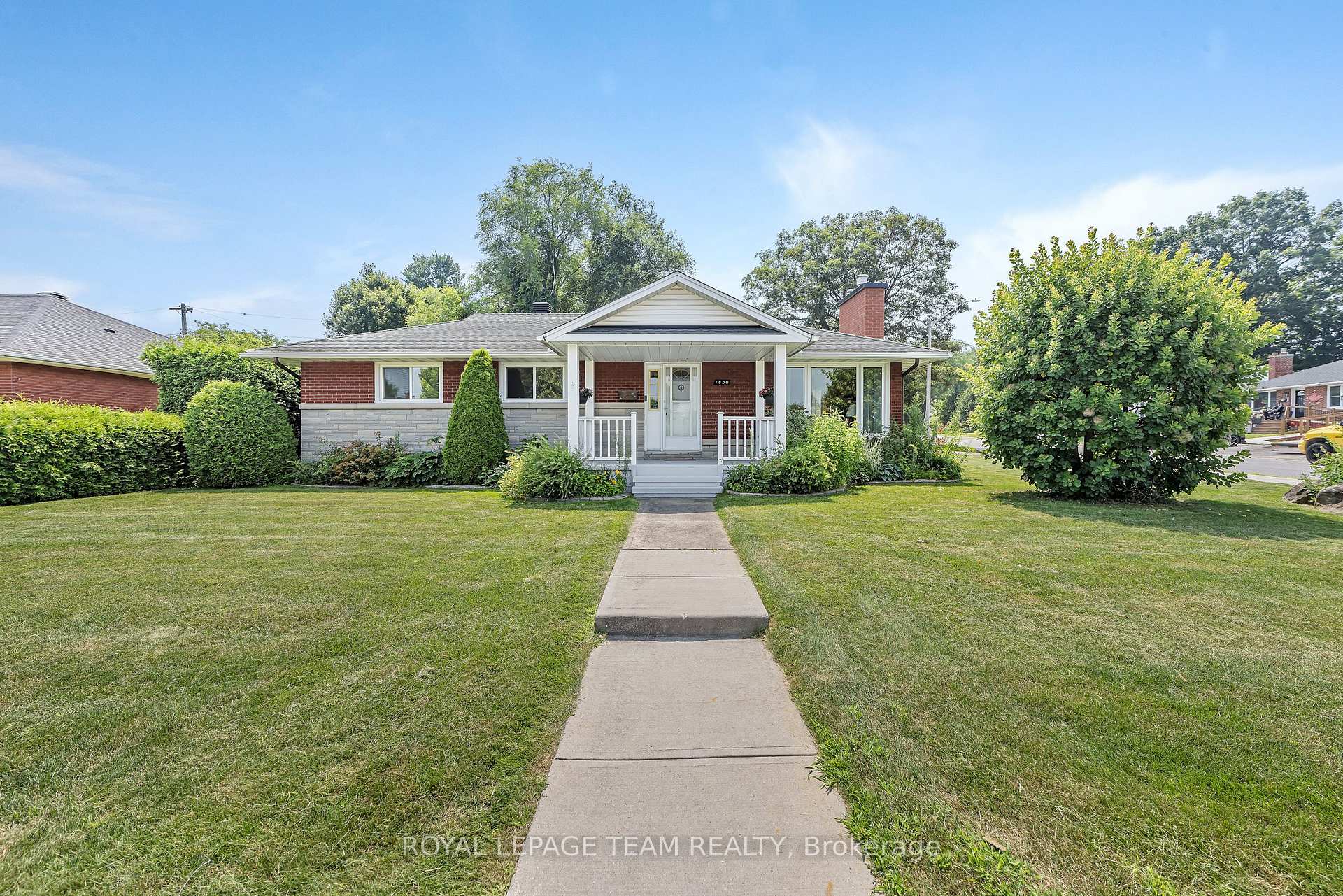 Photo 1 of 1830 Kerr Avenue, Ottawa, McKellar Heights — HOMEH