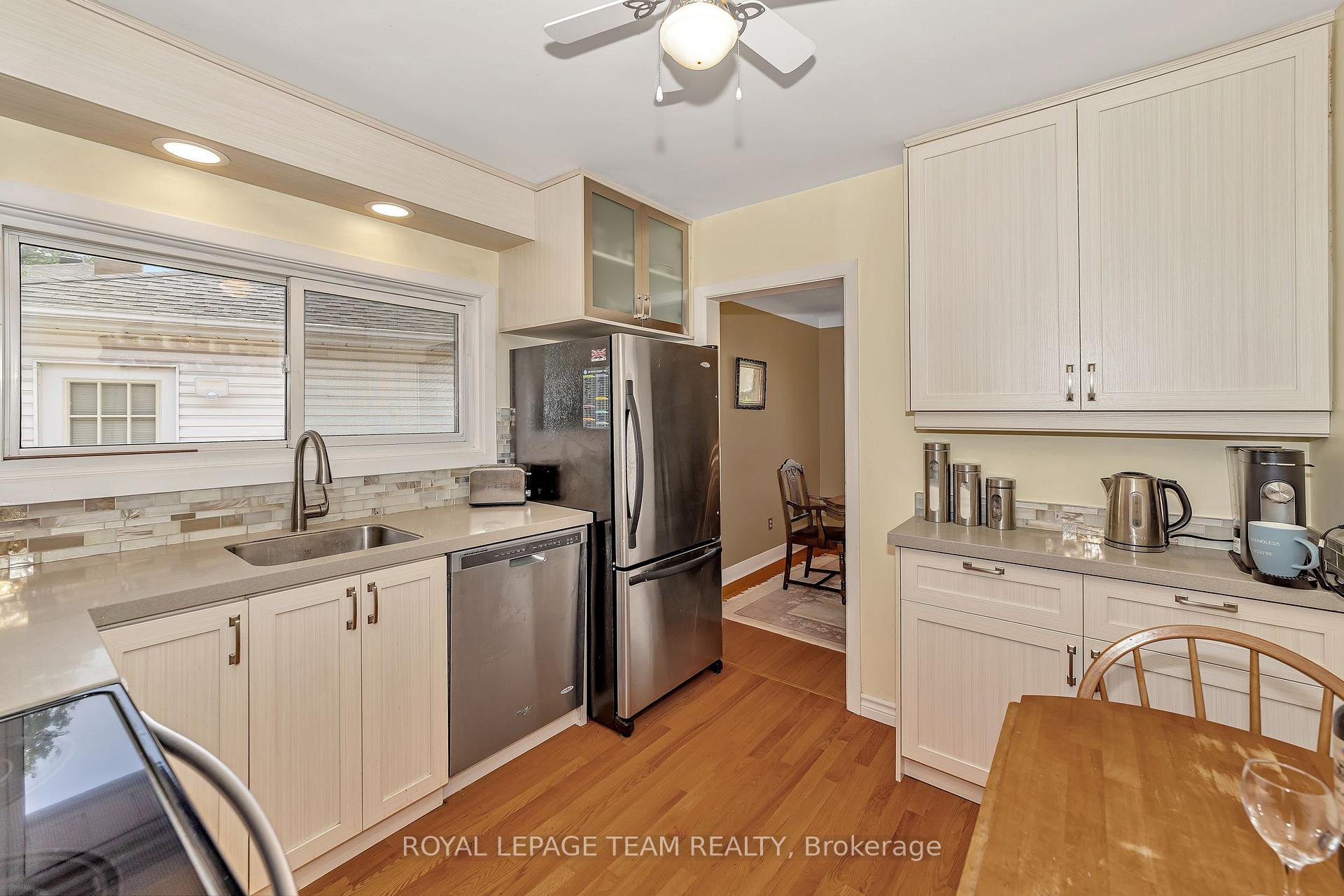 Photo 14 of 1830 Kerr Avenue, Ottawa, McKellar Heights — HOMEH