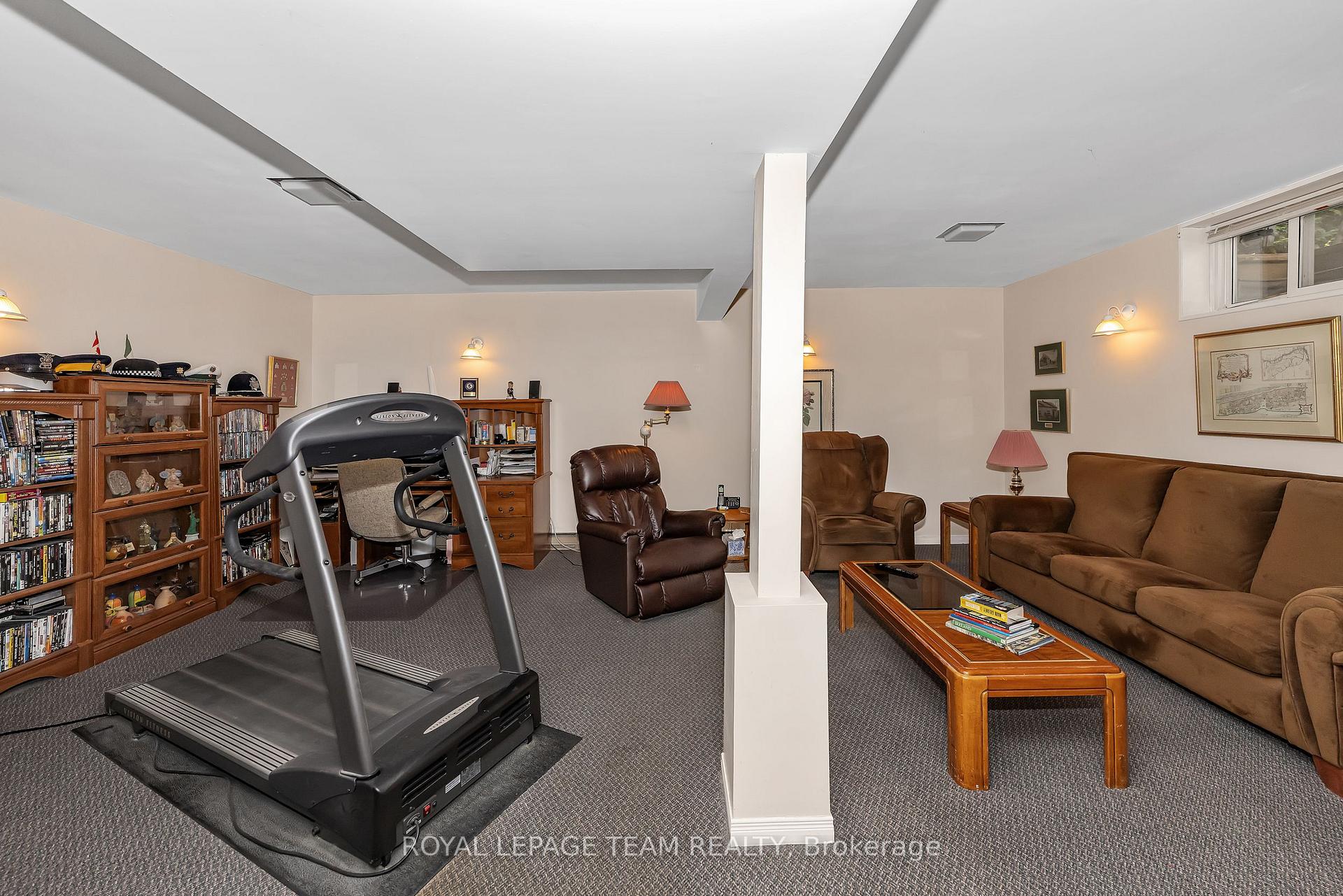 Photo 25 of 1830 Kerr Avenue, Ottawa, McKellar Heights — HOMEH