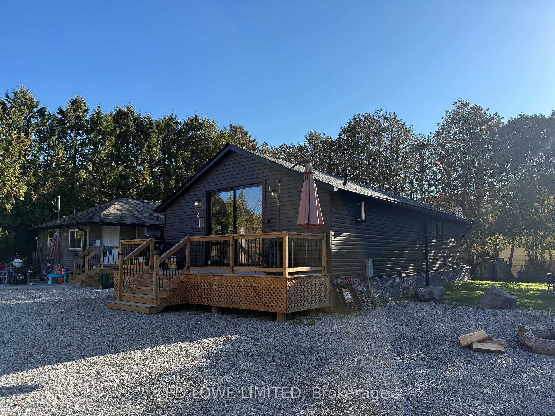 Photo 10 of 1020 Cumberland Street, Innisfil, Lefroy — HOMEH