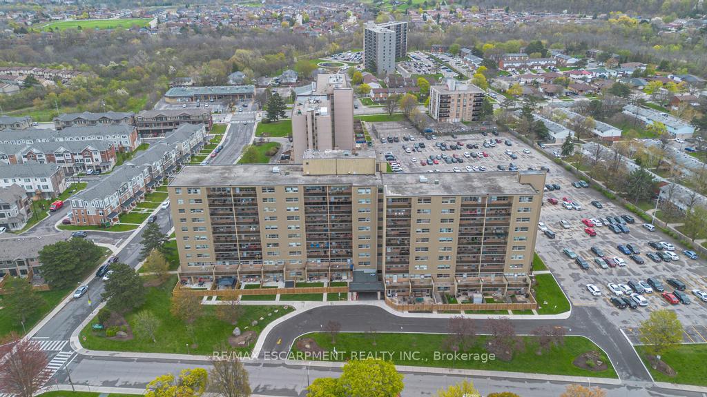 Photo 1 of Unit 407, 15 Nicklaus Drive, Hamilton, Vincent — HOMEH