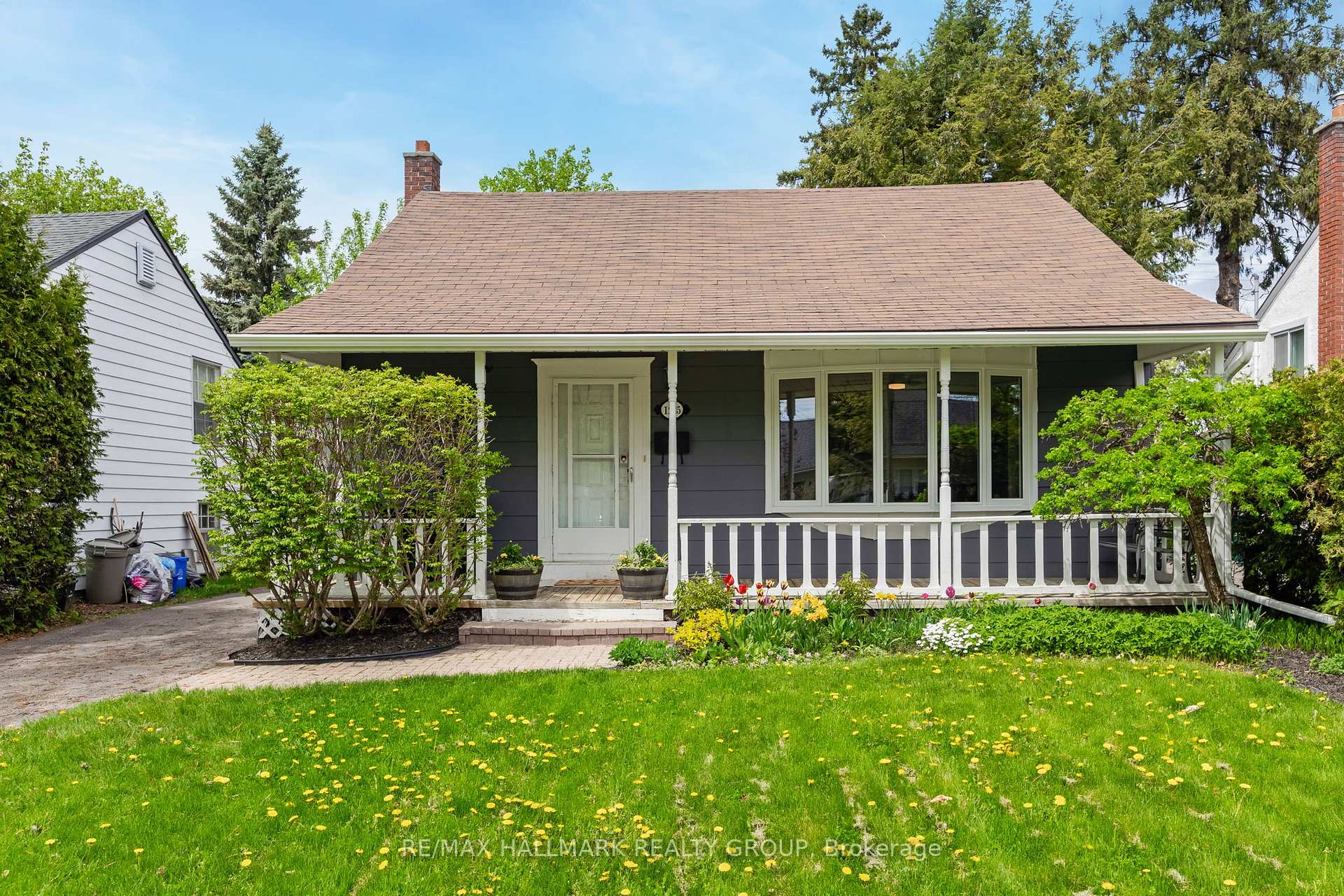 Photo 3 of 1225 Foxbar Avenue, Ottawa, Ellwood — HOMEH