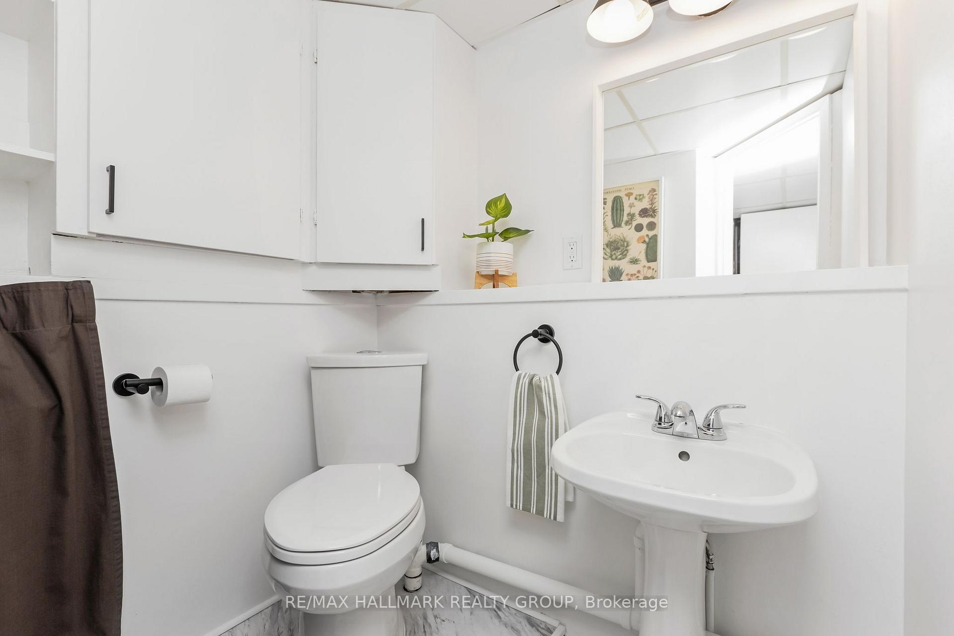 Photo 26 of 1225 Foxbar Avenue, Ottawa, Ellwood — HOMEH