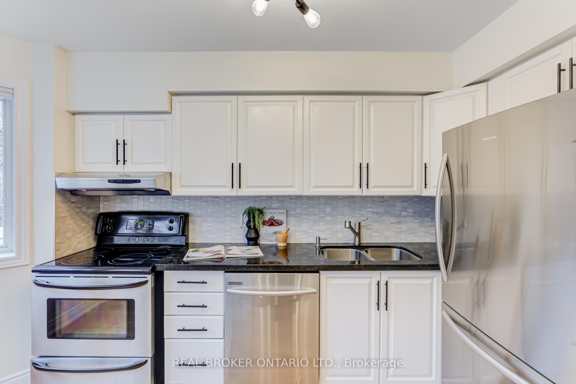 Photo 4 of Unit A, 42 Shank Street, Toronto, Niagara — HOMEH