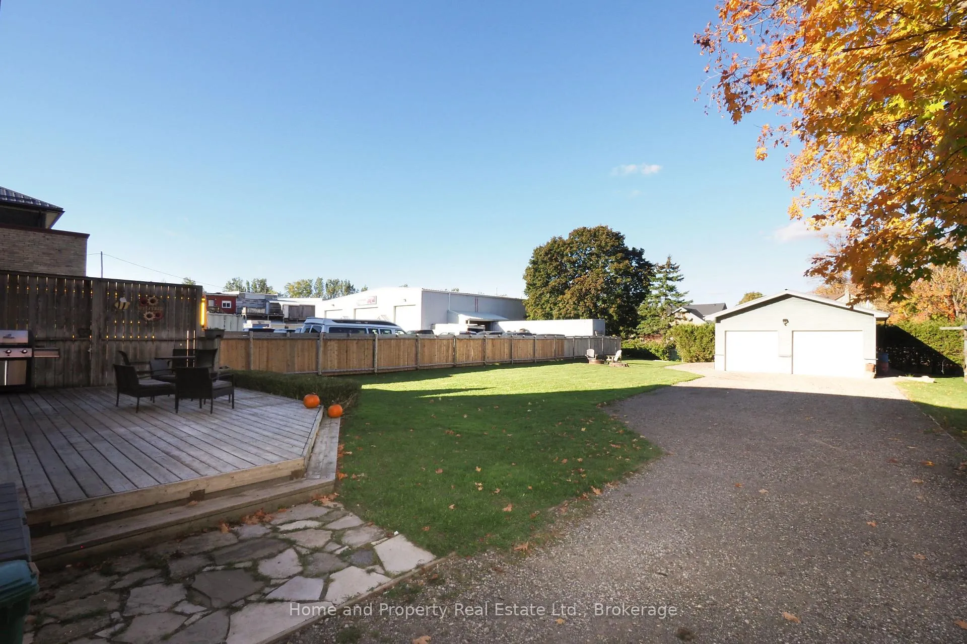 Photo 10 of 26 Main Street E, Mapleton, Rural Mapleton — HOMEH