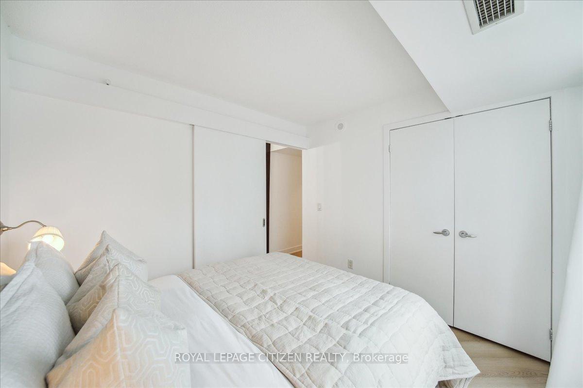 Photo 20 of Unit 1902, 208 Queens Quay W, Toronto, Waterfront Communities — HOMEH