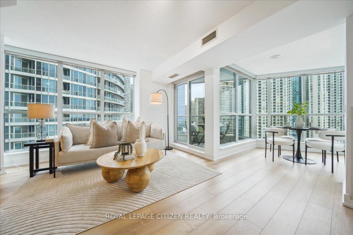 Photo 28 of Unit 1902, 208 Queens Quay W, Toronto, Waterfront Communities — HOMEH