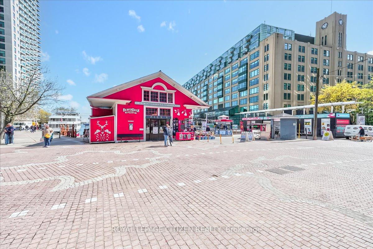 Photo 38 of Unit 1902, 208 Queens Quay W, Toronto, Waterfront Communities — HOMEH