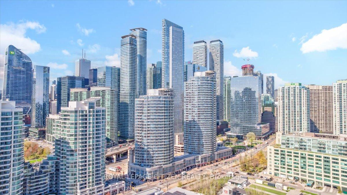 Photo 41 of Unit 1902, 208 Queens Quay W, Toronto, Waterfront Communities — HOMEH