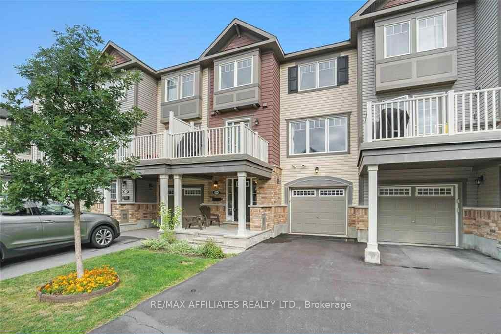 Photo 1 of 596 Foxlight Circle, Ottawa, Kanata - Emerald Meadows/Trailwest — HOMEH