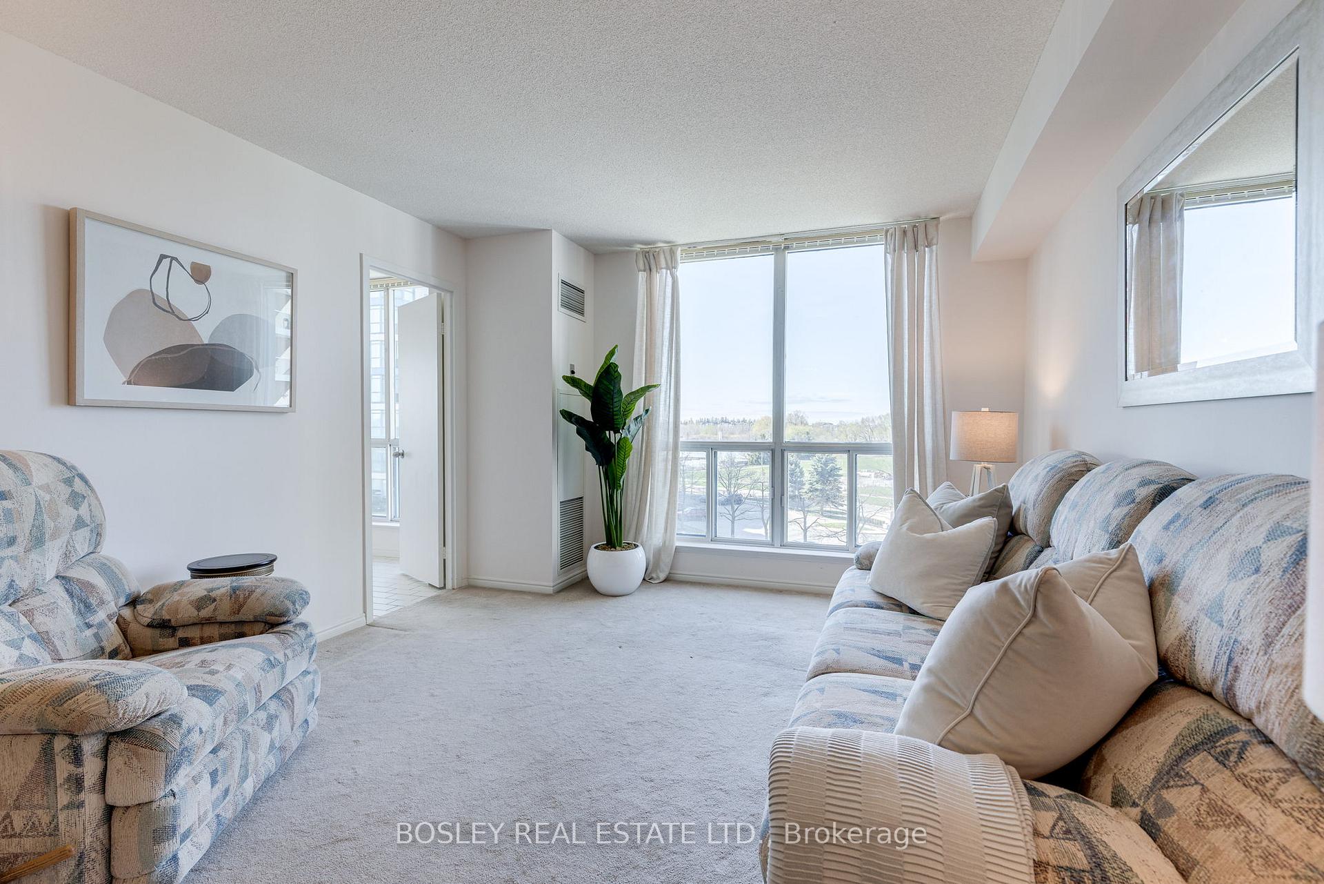 Photo 10 of Unit 402, 360 Watson Street W, Whitby, Port Whitby — HOMEH