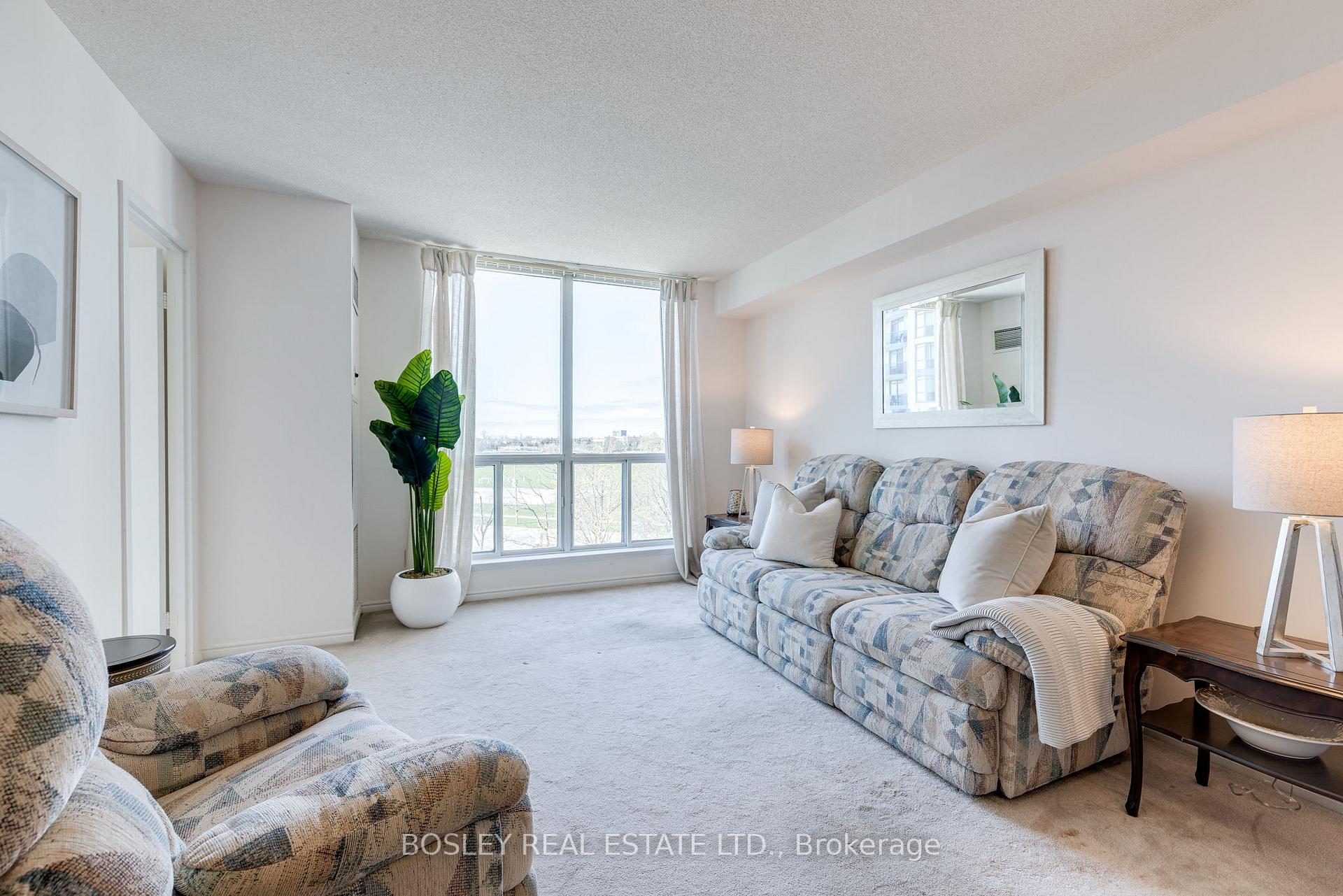 Photo 9 of Unit 402, 360 Watson Street W, Whitby, Port Whitby — HOMEH