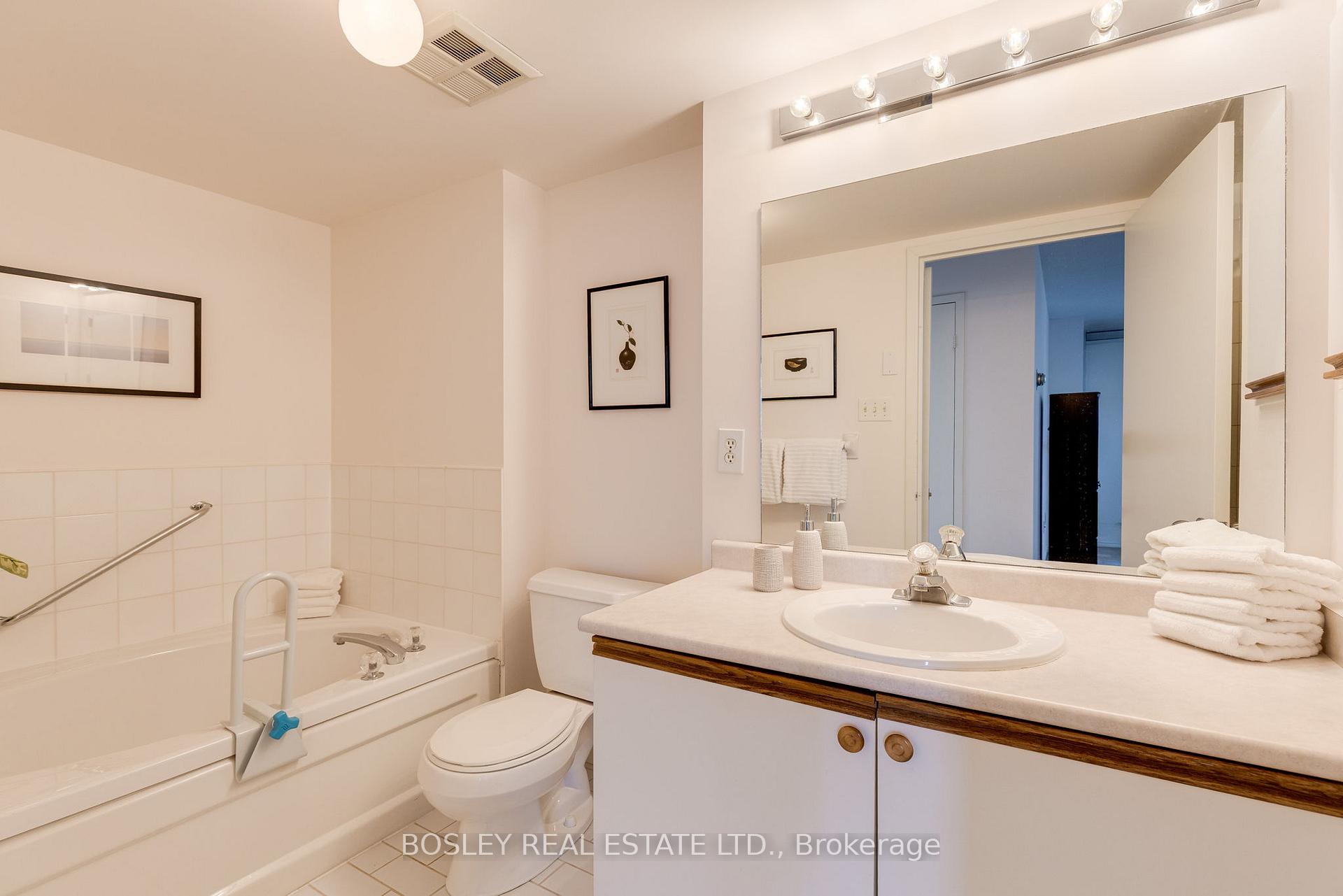 Photo 15 of Unit 402, 360 Watson Street W, Whitby, Port Whitby — HOMEH