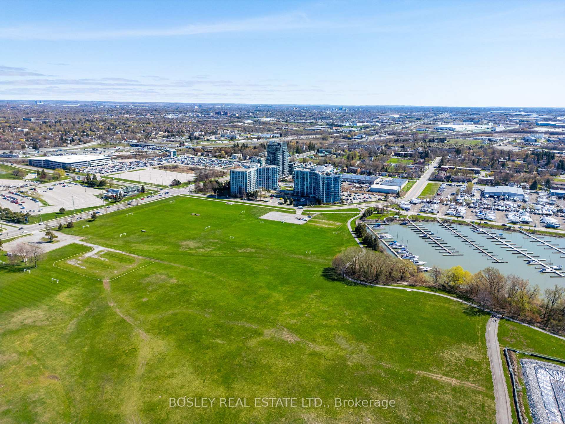 Photo 19 of Unit 402, 360 Watson Street W, Whitby, Port Whitby — HOMEH