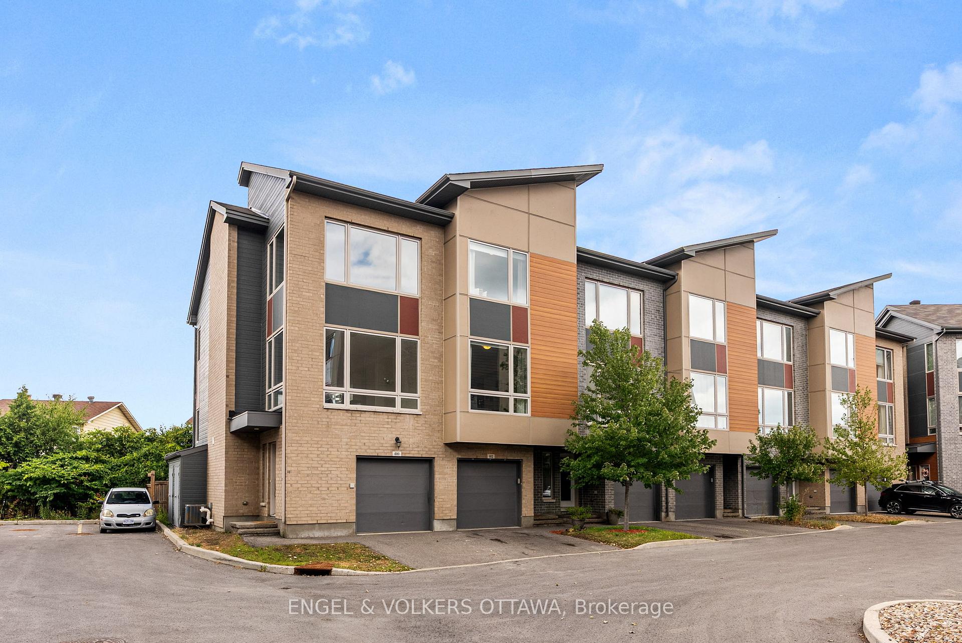 Photo 1 of 602 Terravita Private, Ottawa, Windsor Park Village — HOMEH