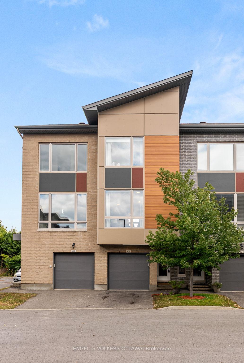Photo 2 of 602 Terravita Private, Ottawa, Windsor Park Village — HOMEH