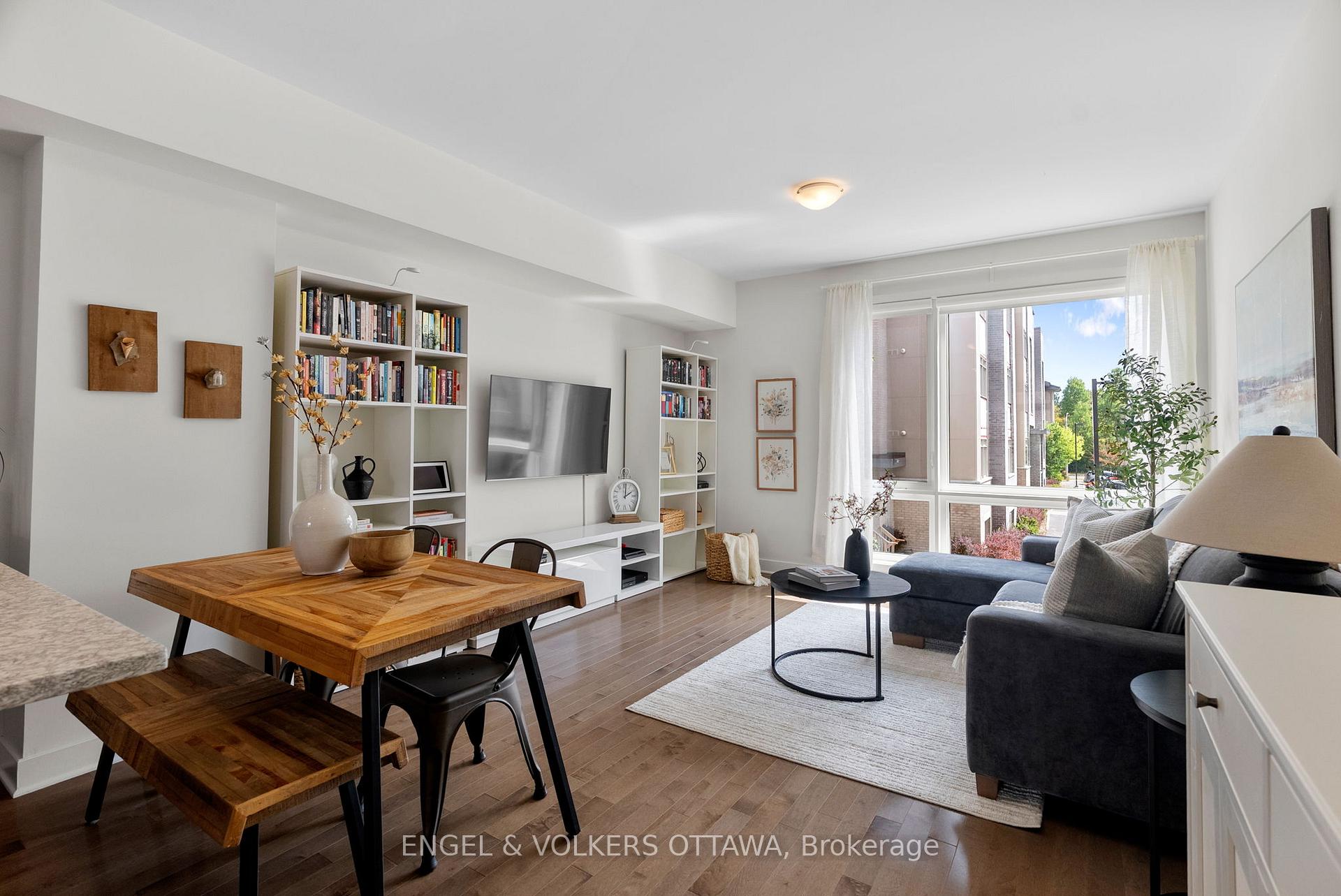 Photo 11 of 602 Terravita Private, Ottawa, Windsor Park Village — HOMEH