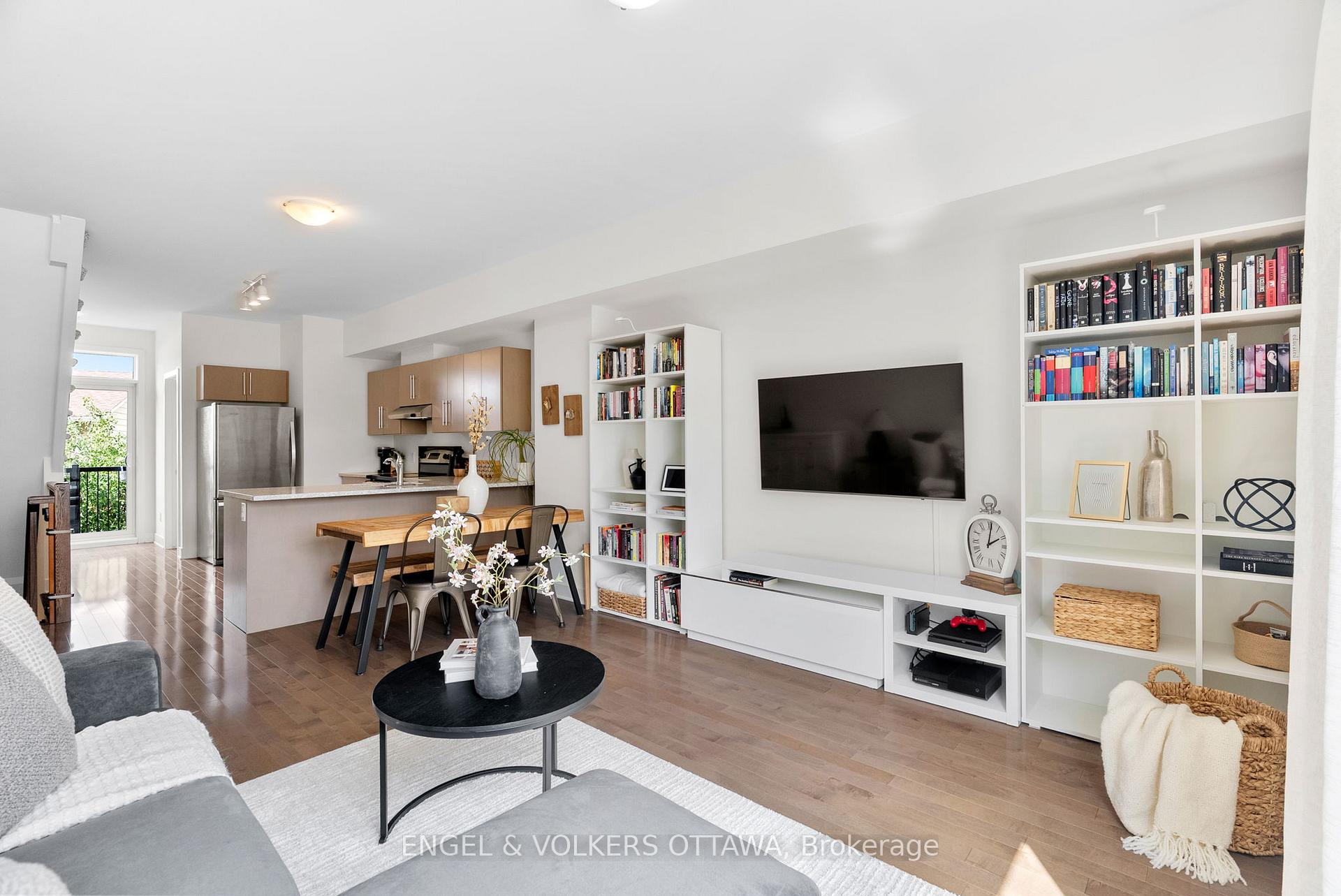 Photo 13 of 602 Terravita Private, Ottawa, Windsor Park Village — HOMEH