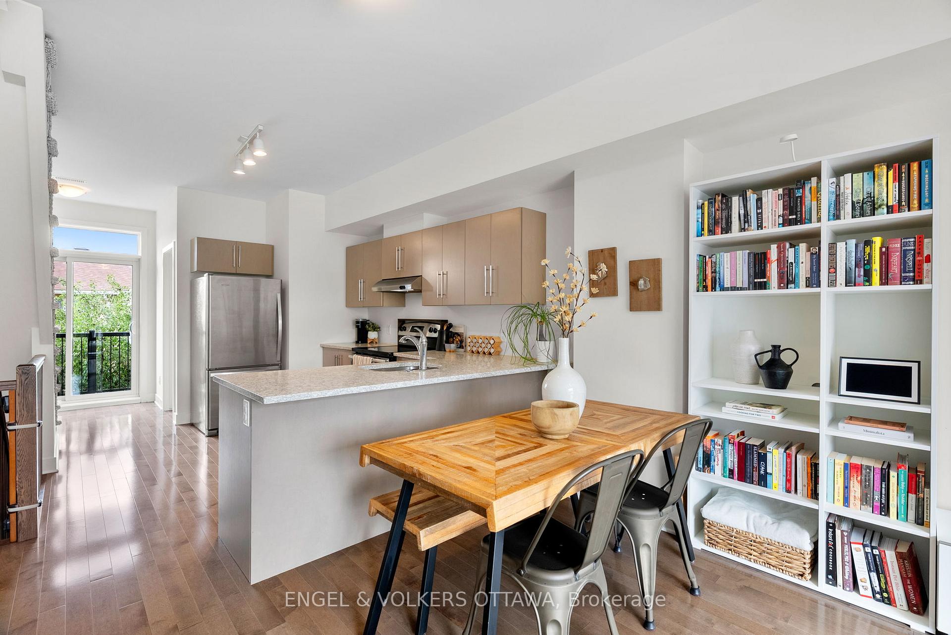 Photo 14 of 602 Terravita Private, Ottawa, Windsor Park Village — HOMEH