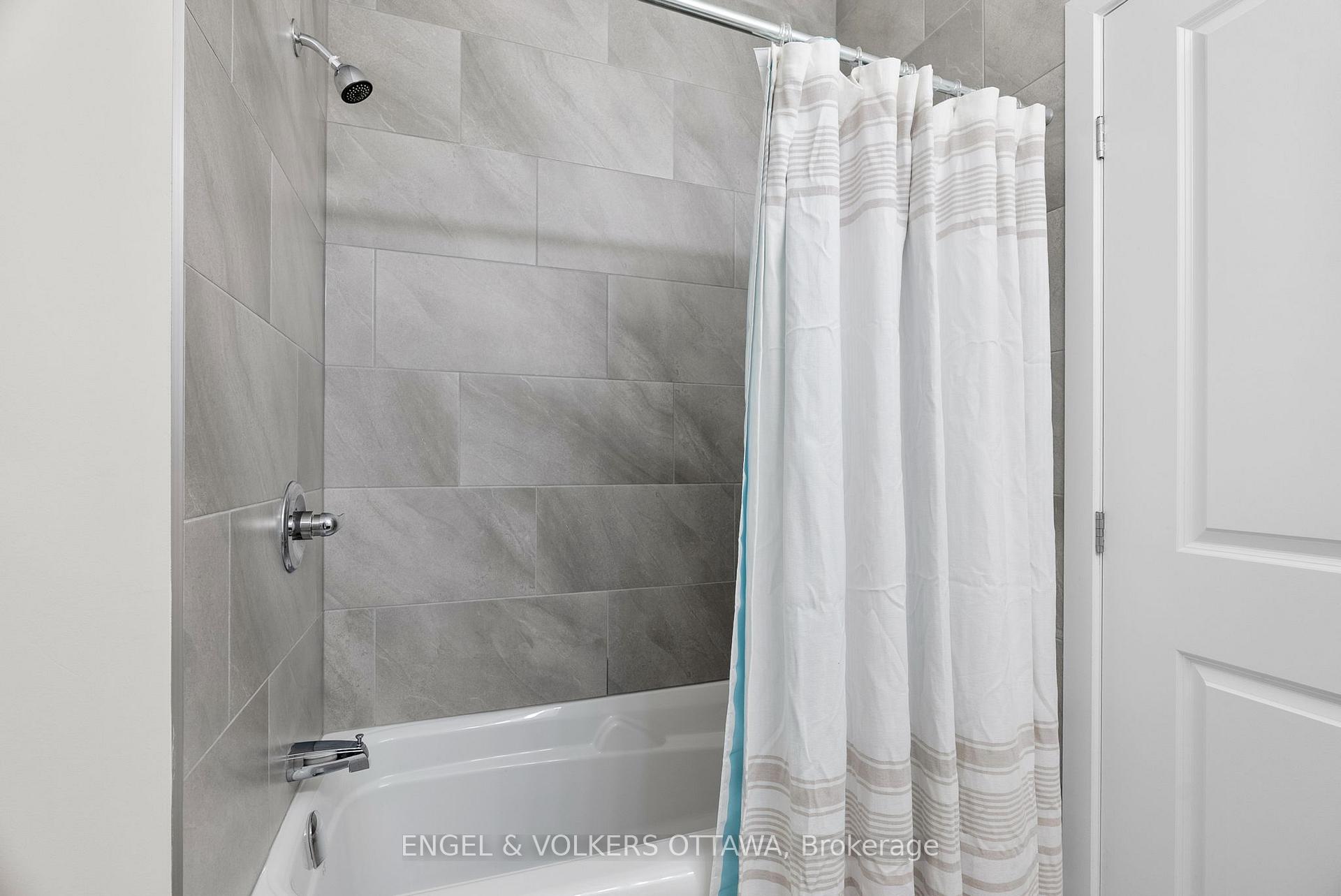 Photo 32 of 602 Terravita Private, Ottawa, Windsor Park Village — HOMEH