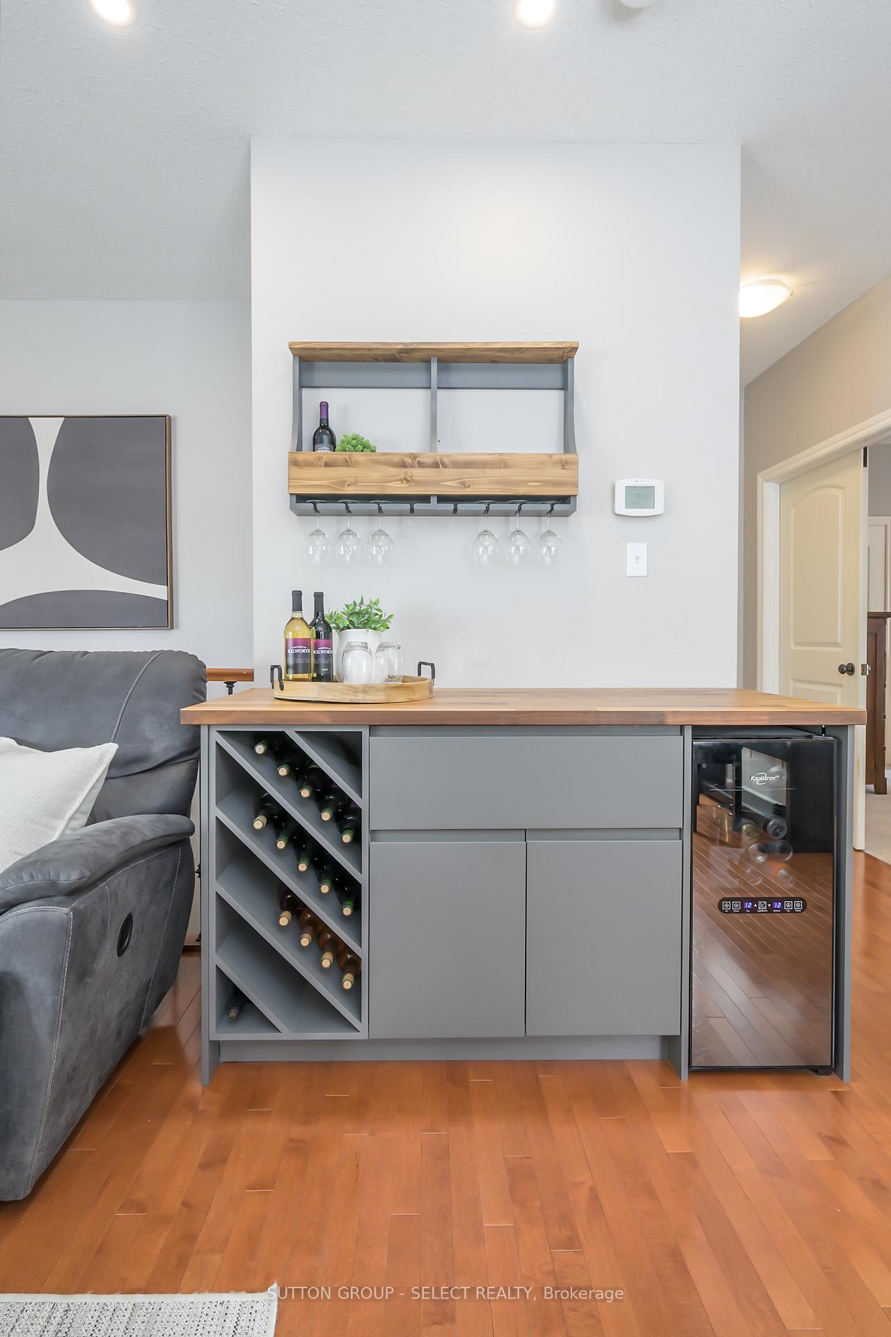 Photo 20 of Unit 3, 200 Enterprise Drive, Middlesex Centre, Kilworth — HOMEH