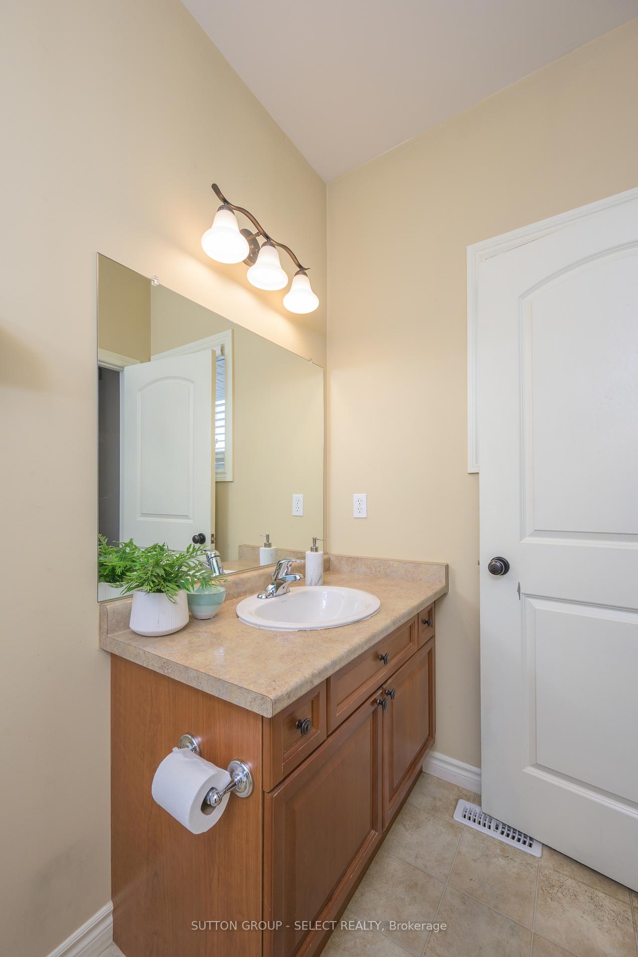 Photo 24 of Unit 3, 200 Enterprise Drive, Middlesex Centre, Kilworth — HOMEH