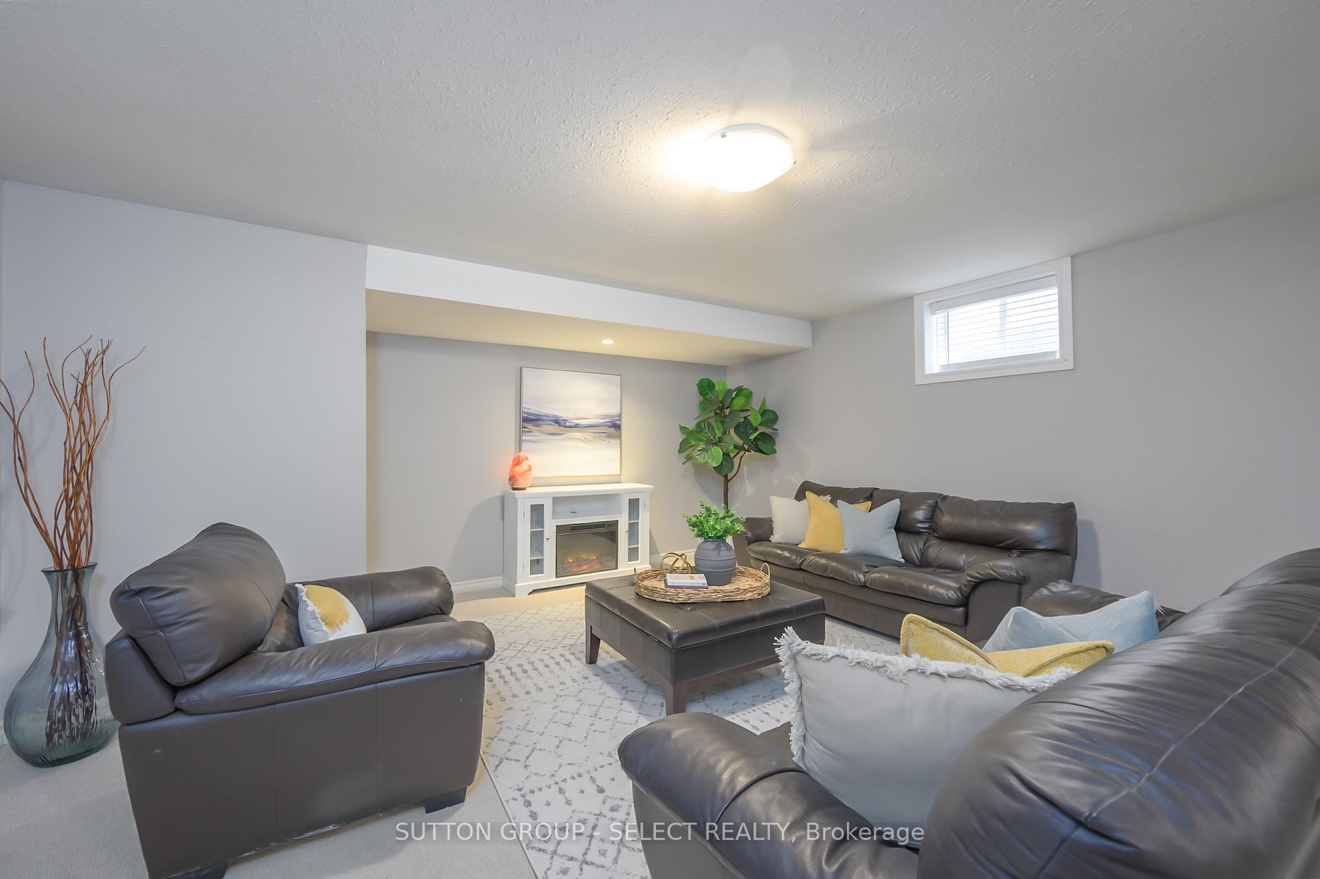 Photo 32 of Unit 3, 200 Enterprise Drive, Middlesex Centre, Kilworth — HOMEH