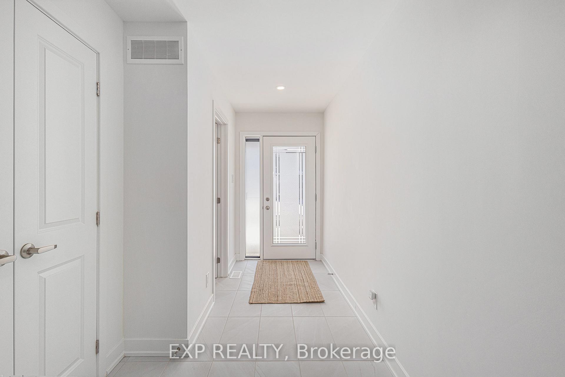 Photo 4 of 562 Tahoe Heights, Ottawa, Leitrim — HOMEH
