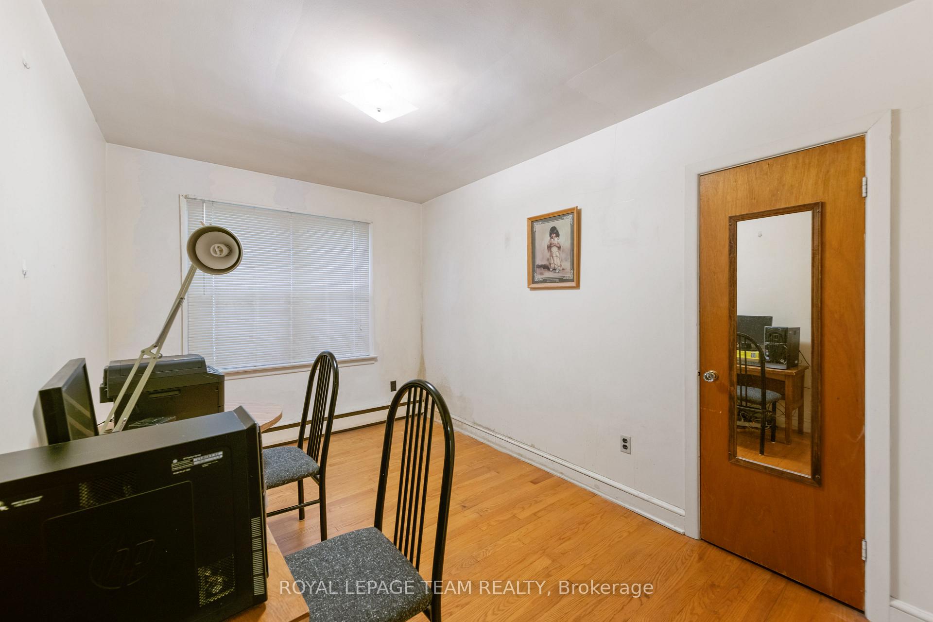 Photo 14 of 873 Dunlevie Avenue, Ottawa, McKellar Heights/Glabar Park — HOMEH