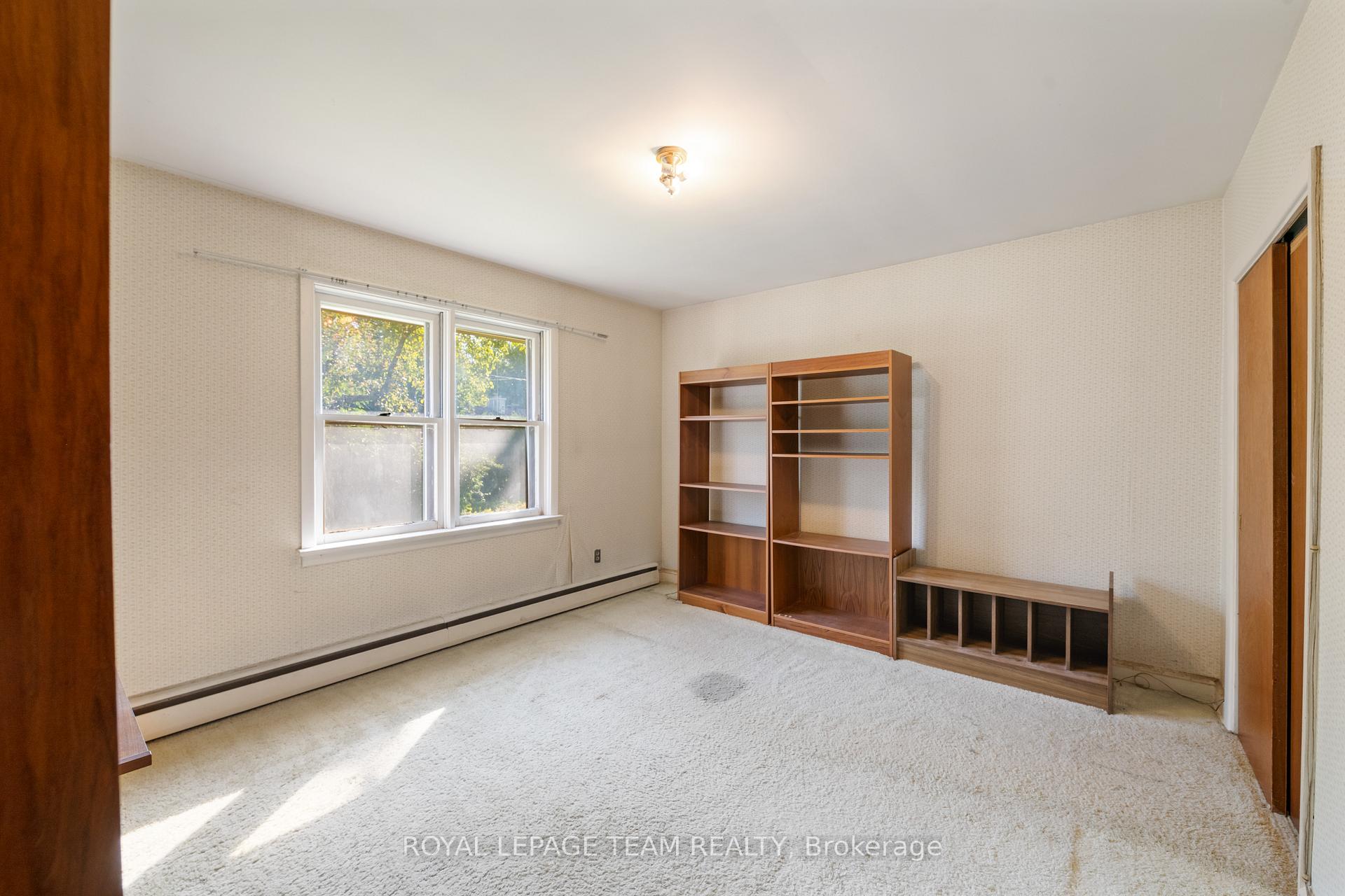 Photo 17 of 873 Dunlevie Avenue, Ottawa, McKellar Heights/Glabar Park — HOMEH