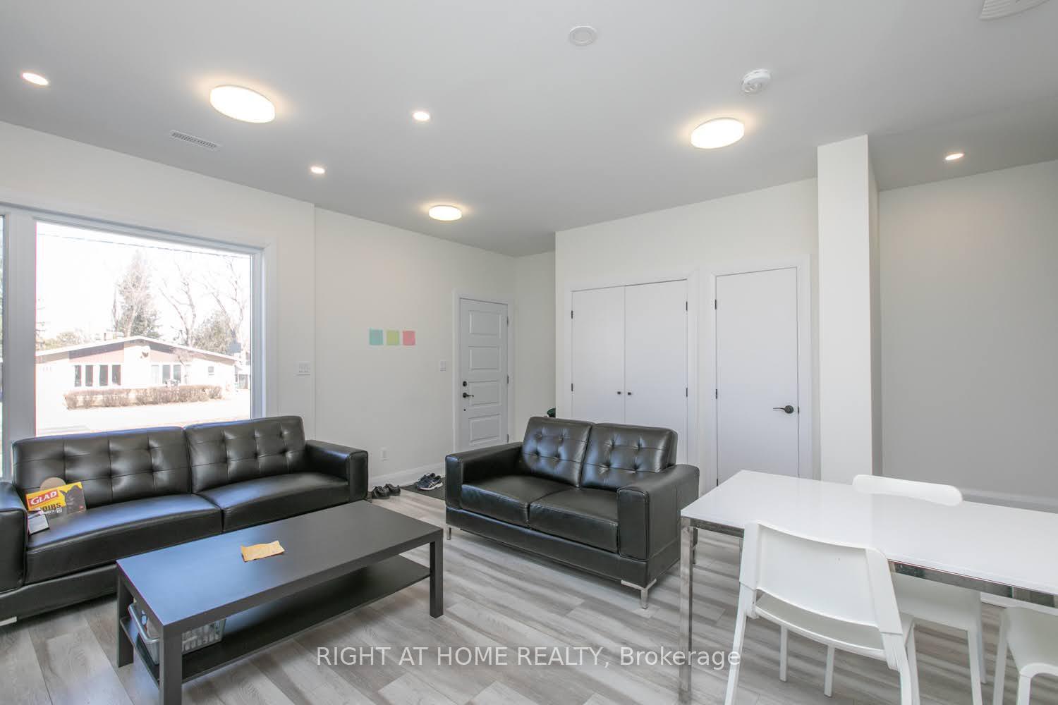 Photo 2 of 1558-1562 Baseline Road, Ottawa, Meadowlands/St. Claire Gardens — HOMEH