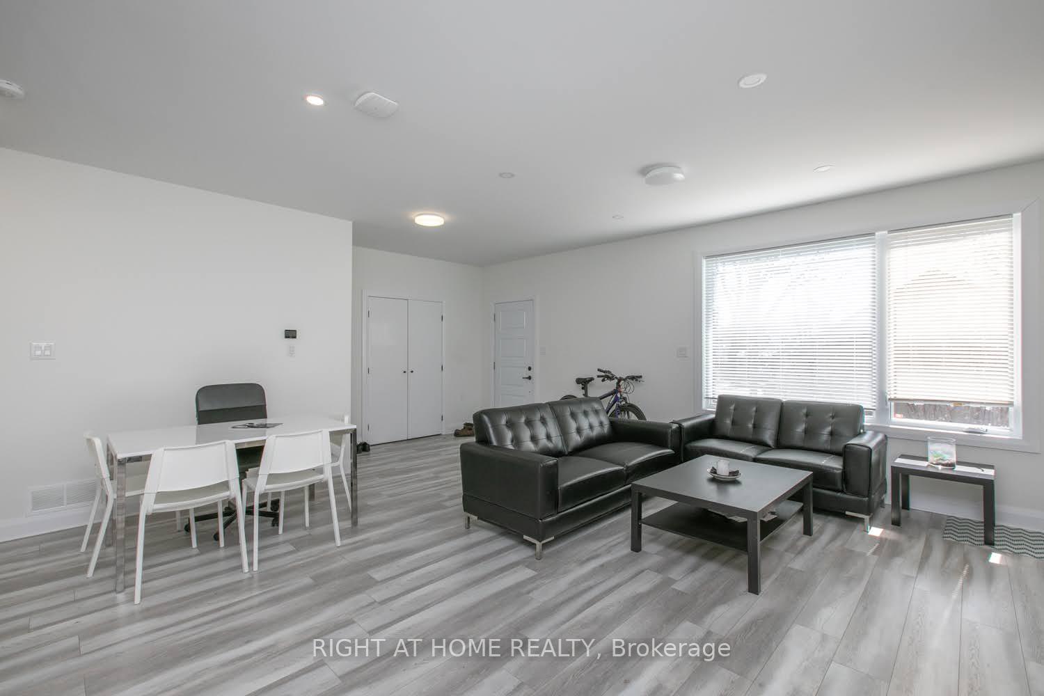 Photo 4 of 1558-1562 Baseline Road, Ottawa, Meadowlands/St. Claire Gardens — HOMEH
