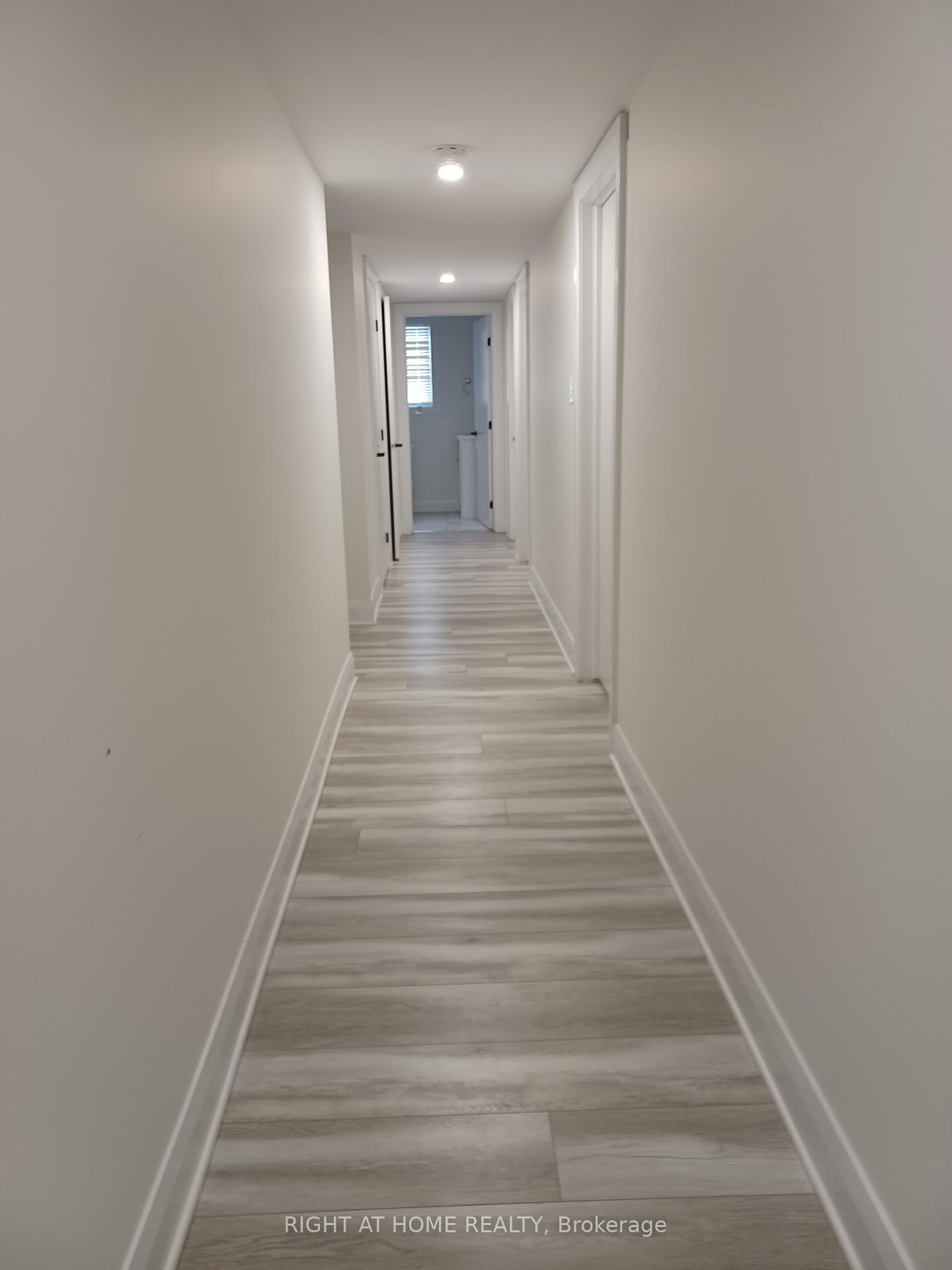 Photo 7 of 1558-1562 Baseline Road, Ottawa, Meadowlands/St. Claire Gardens — HOMEH
