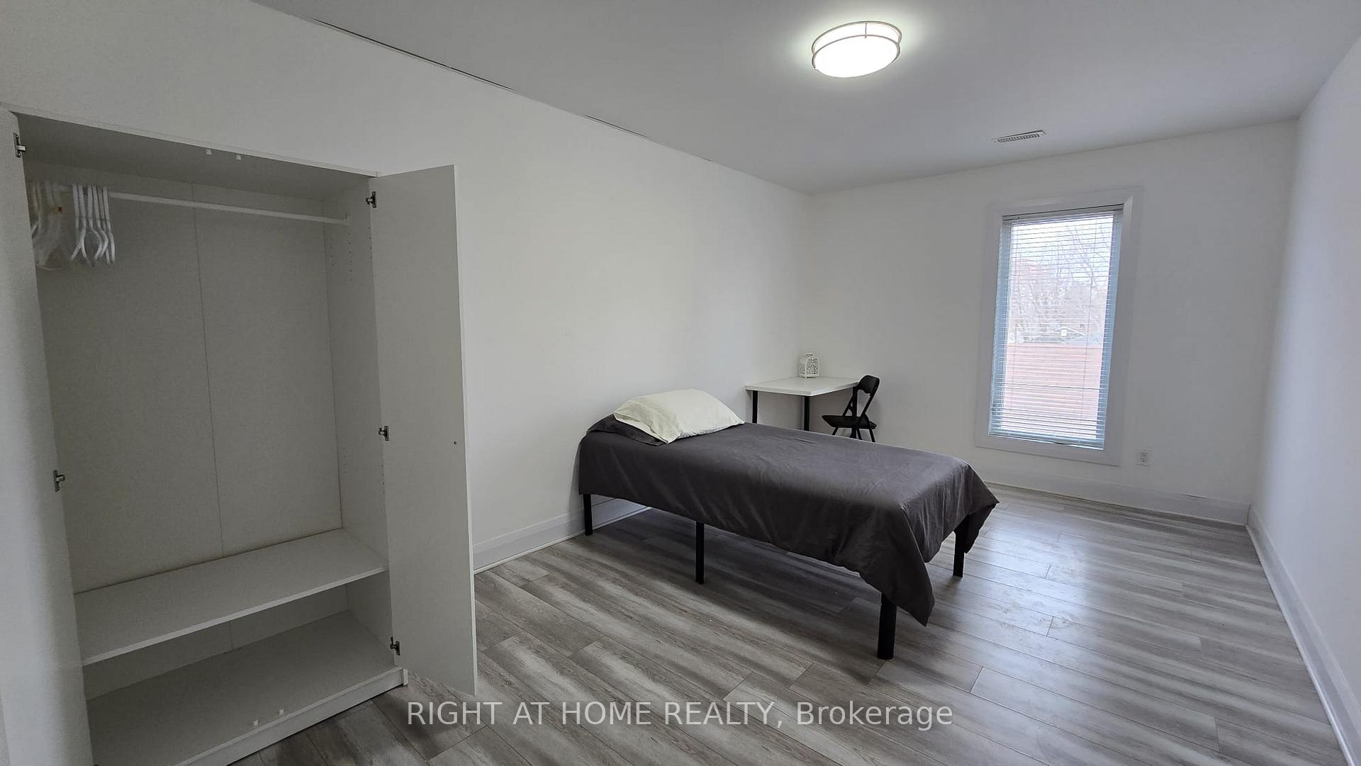 Photo 16 of 1558-1562 Baseline Road, Ottawa, Meadowlands/St. Claire Gardens — HOMEH