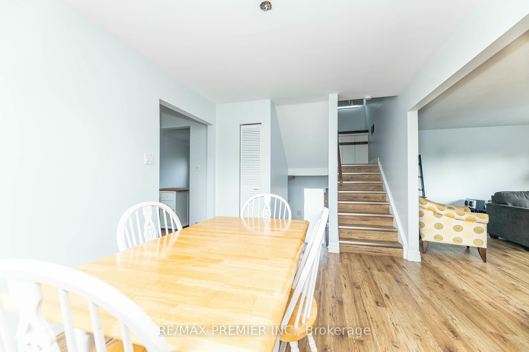 Photo 7 of Unit 43, 21A Thistle Down Boulevard, Etobicoke, Thistletown-Beaumonde Heights — HOMEH