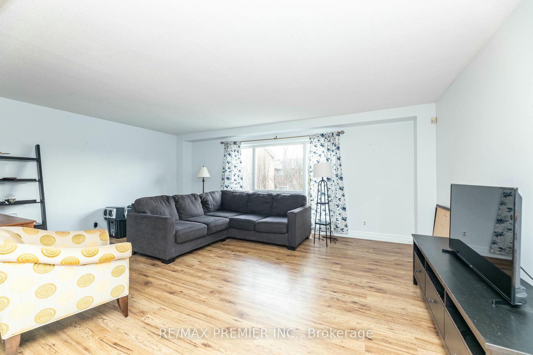 Photo 15 of Unit 43, 21A Thistle Down Boulevard, Etobicoke, Thistletown-Beaumonde Heights — HOMEH