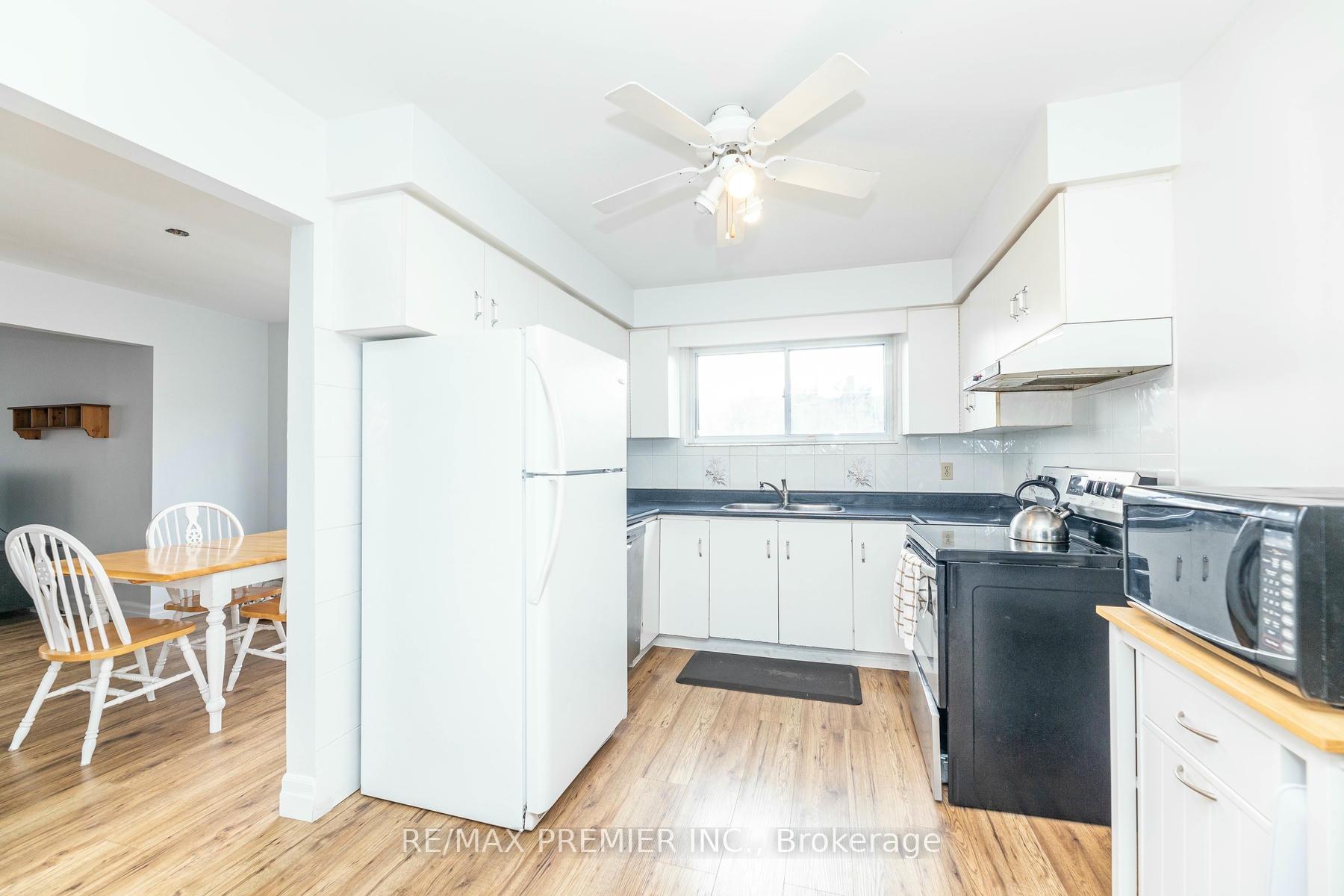 Photo 12 of Unit 43, 21A Thistle Down Boulevard, Etobicoke, Thistletown-Beaumonde Heights — HOMEH