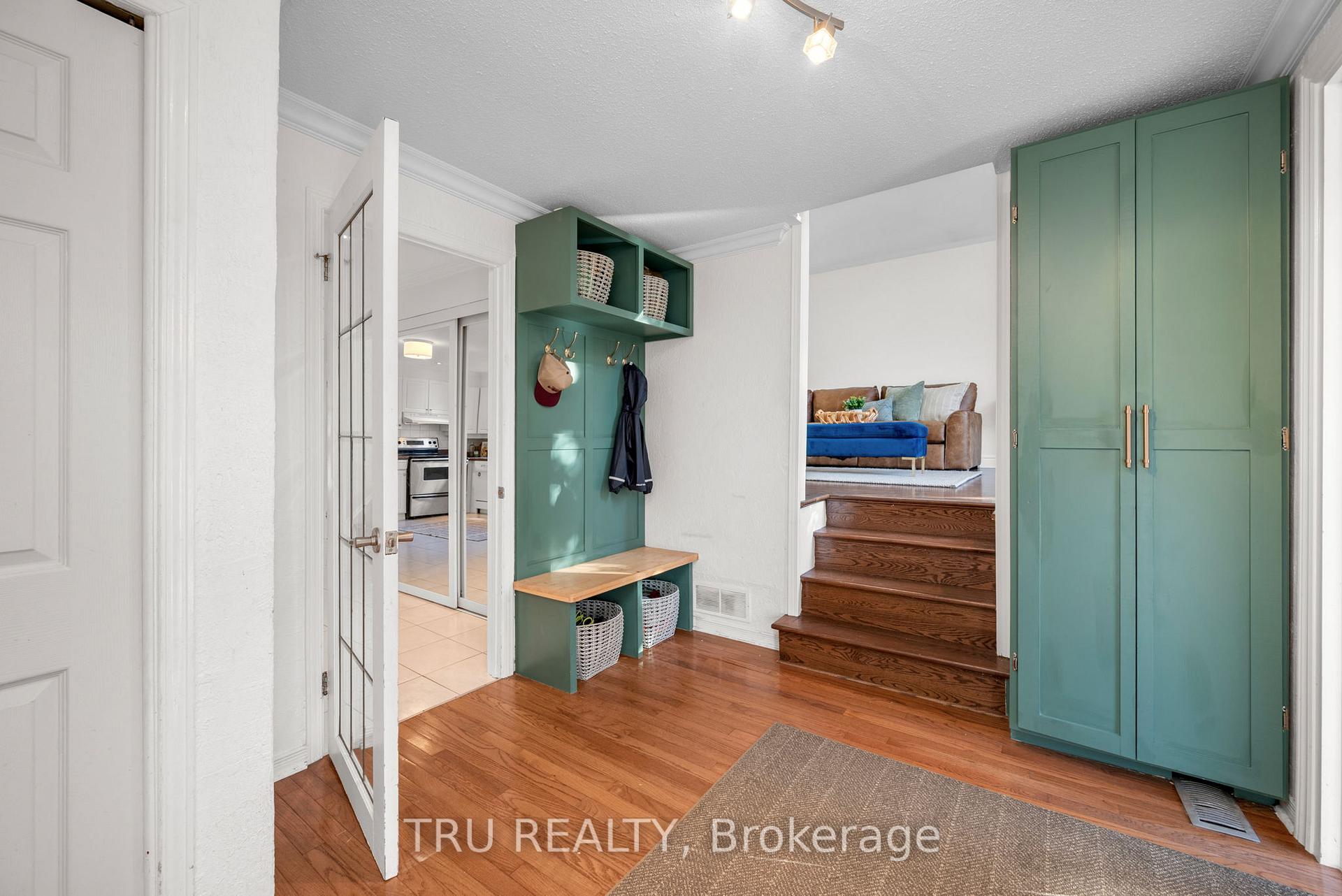 Photo 4 of 189 St Laurent Boulevard, Ottawa, Manor Park — HOMEH